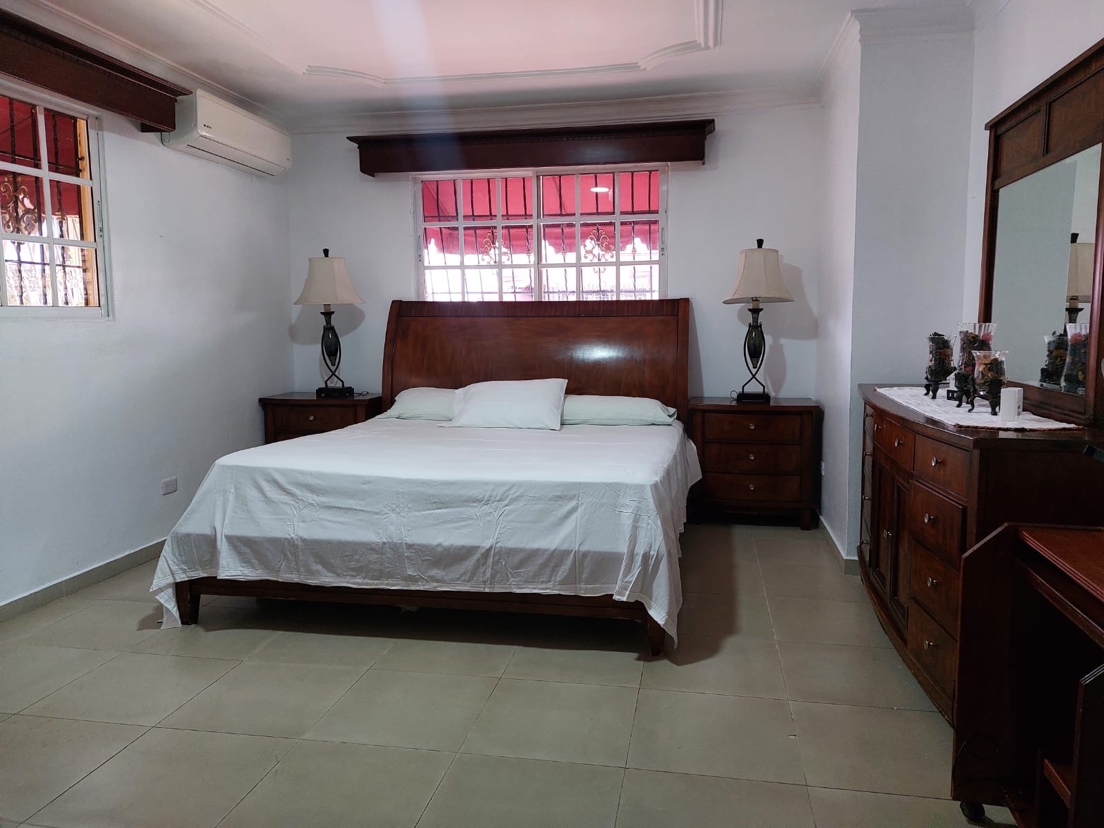 casas - venta de casa en Reparto los tres ojos Santo Domingo este  5