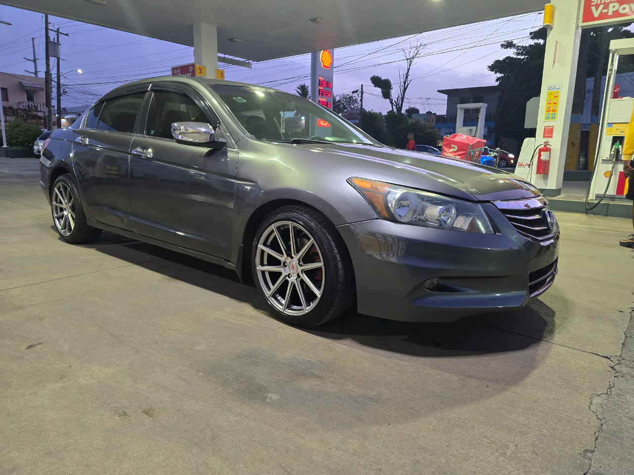 carros - HONDA ACCORD 2010 EL FULL CON SUNROOF Y LEATHER 1