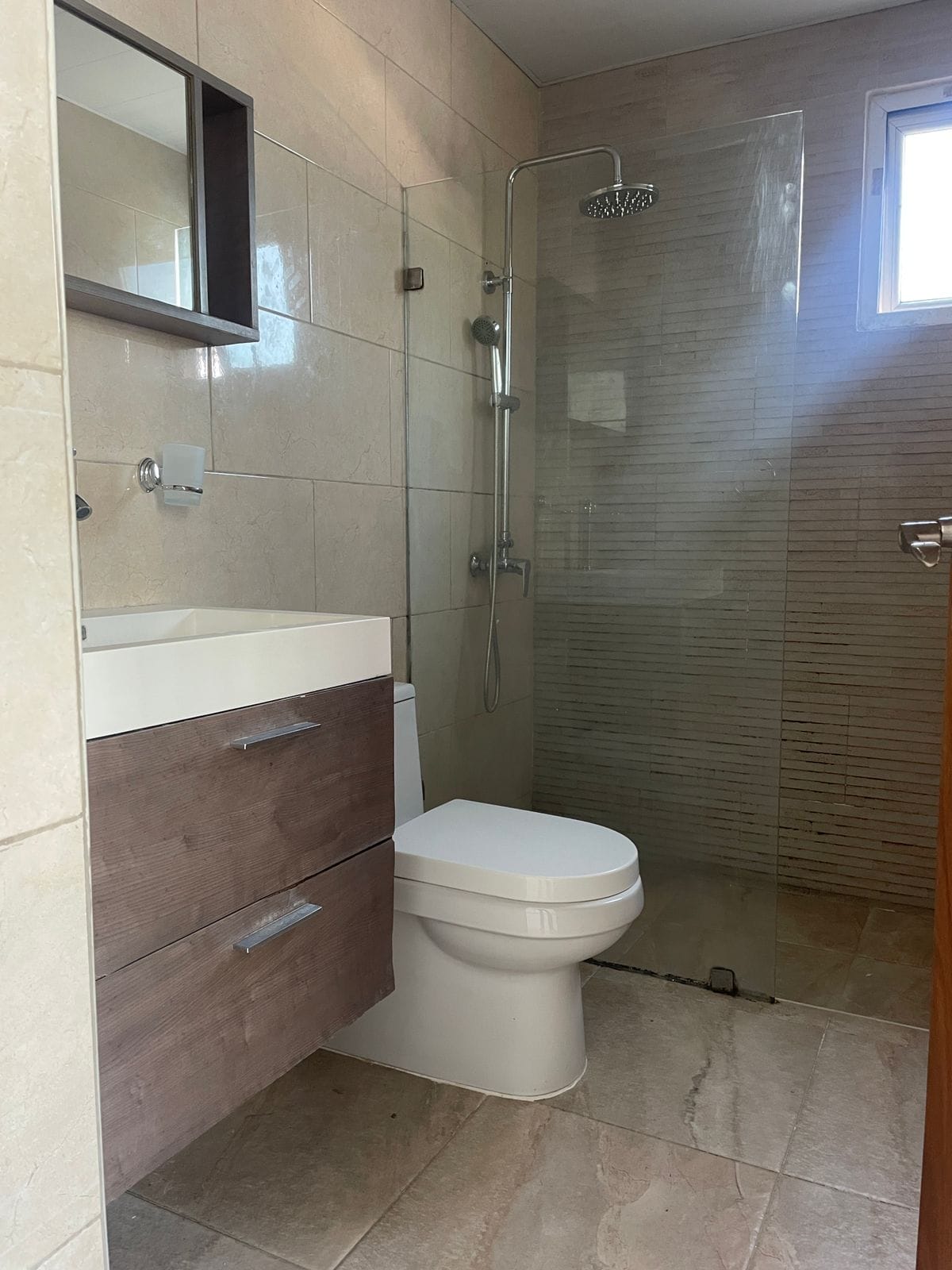 apartamentos - 🏡 ¡ Apartamento en venta Urb. Real 3