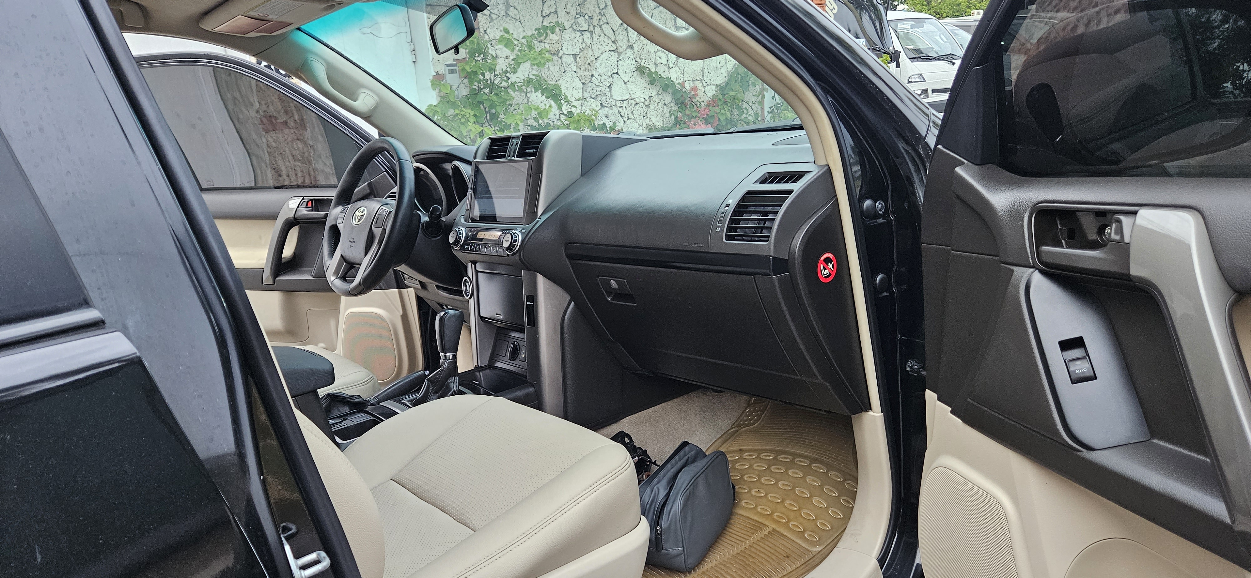 jeepetas y camionetas - Toyota land cruiser prado diésel  6