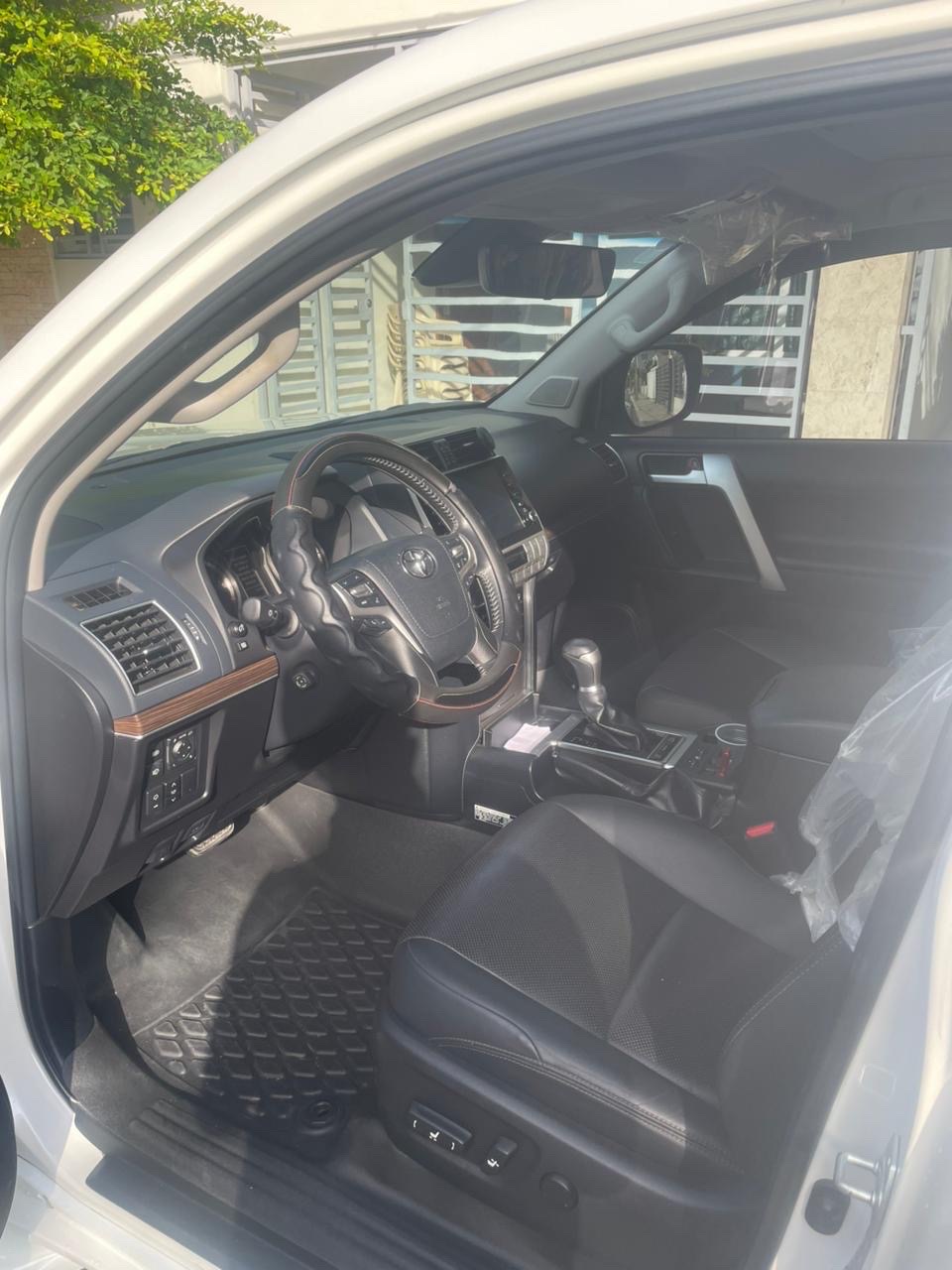 jeepetas y camionetas - Toyota prado  4