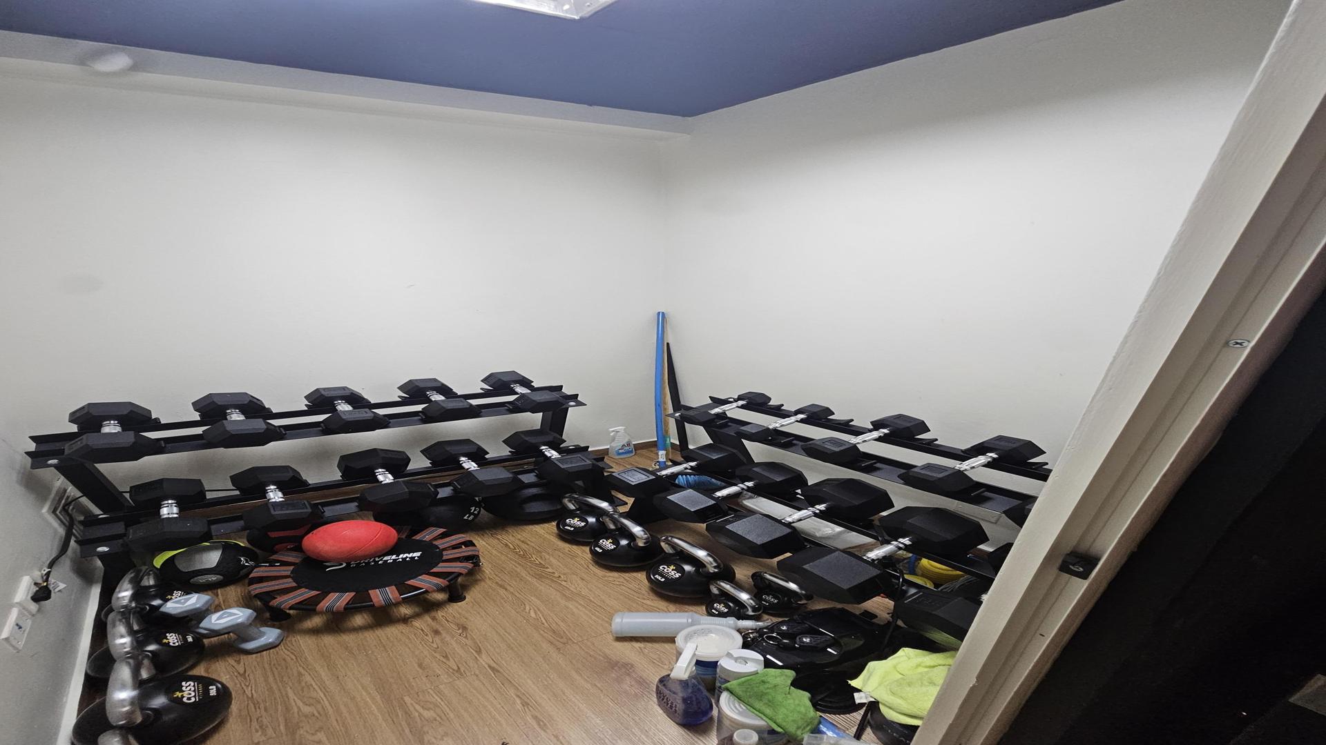 oficinas y locales comerciales - Alquiler de gimnasio amueblado 4