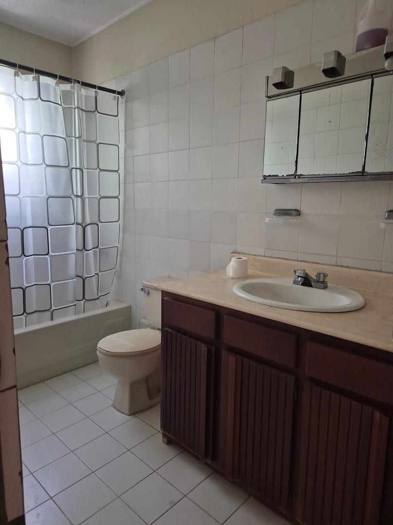 casas - 🏡 ¡Oportunidad única en Los Restauradores!
 3
