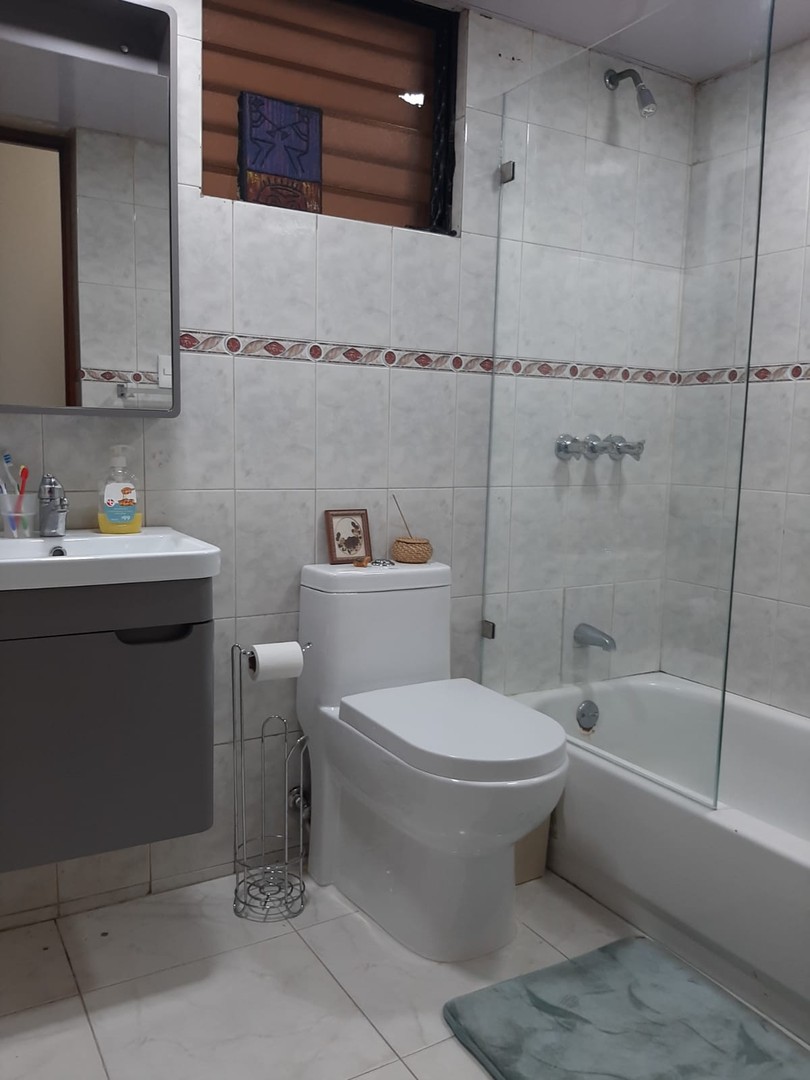 apartamentos - ¡Vendo apartamento súper amplio cerca del Mirador Sur!
Precio US$ 200,000 usd 4