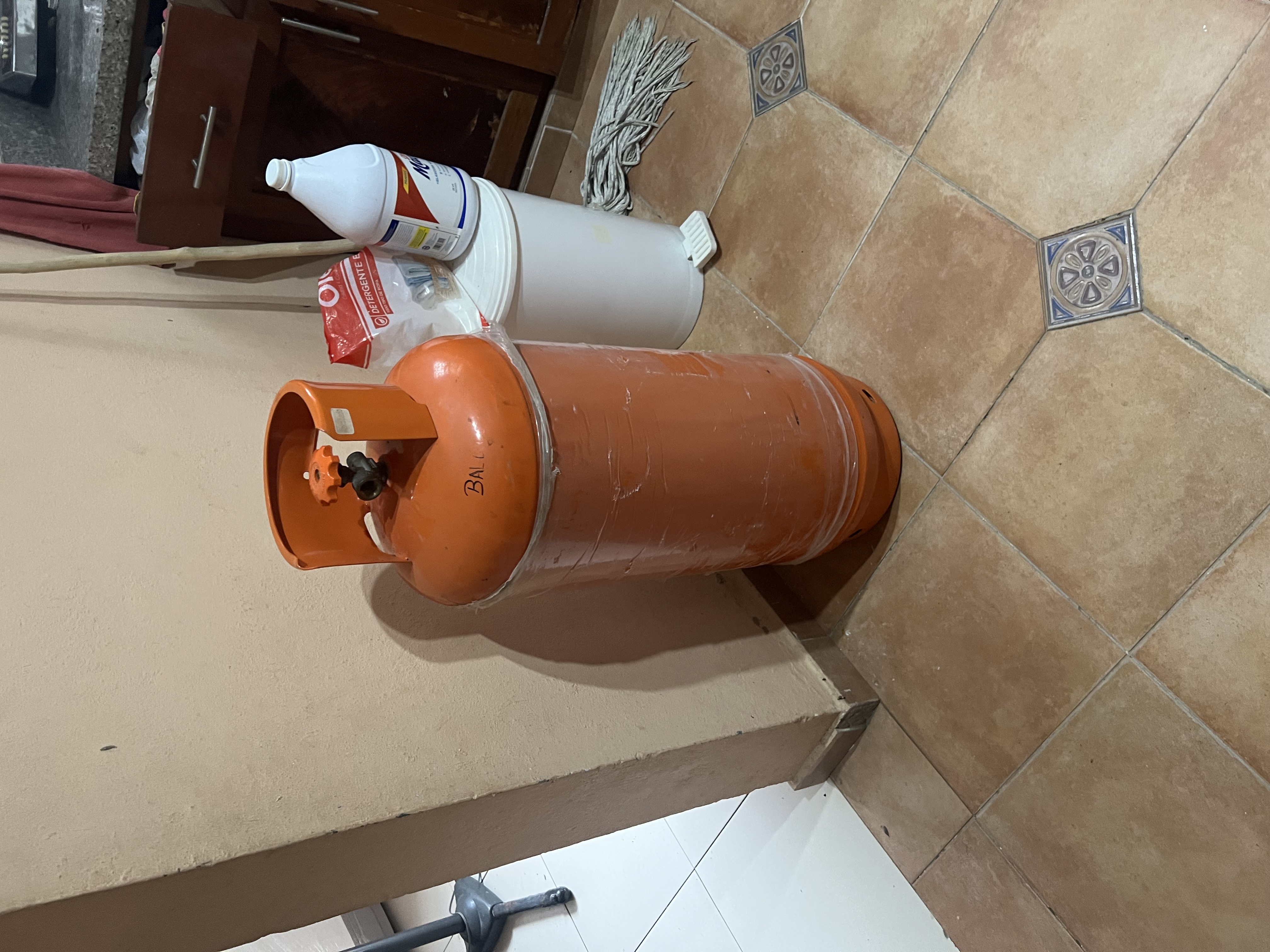 cocina - Tanque de gas usado como nuevo. Se vende  0