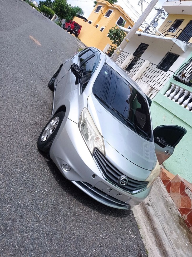 carros - Nissan Note  Medalist 2017 9