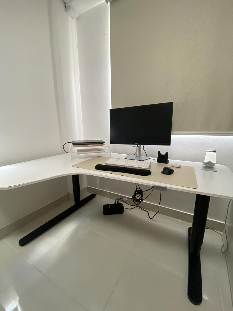 articulos de oficina - Escritorio en L, eléctrico de IKEA color blanco