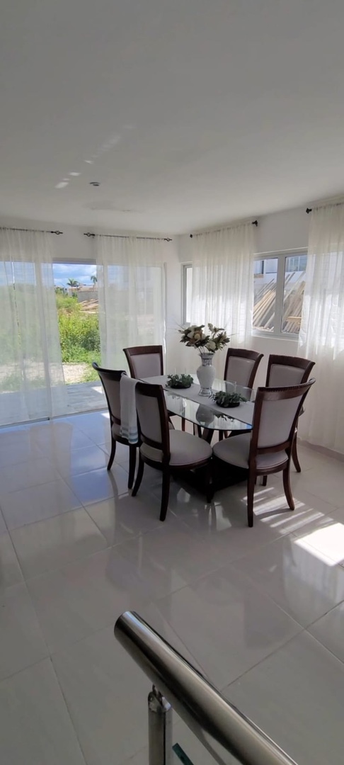 casas - Casa Nueva en La Romana/Excelente Ubicación  1
