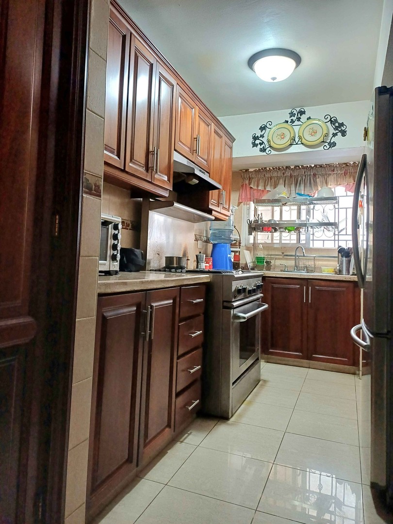 apartamentos - Vendo amplio apartamento en MIRADOR NORTE próximo ala Rómulo Betancourt y avenid 4