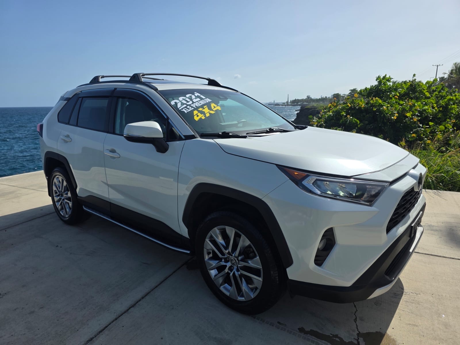 jeepetas y camionetas - TOYOTA RAV4 XLE PREMIUM 2021 RECIÉN IMPORTADA 4X4 FULL FULL AMERICANA NEW! 2