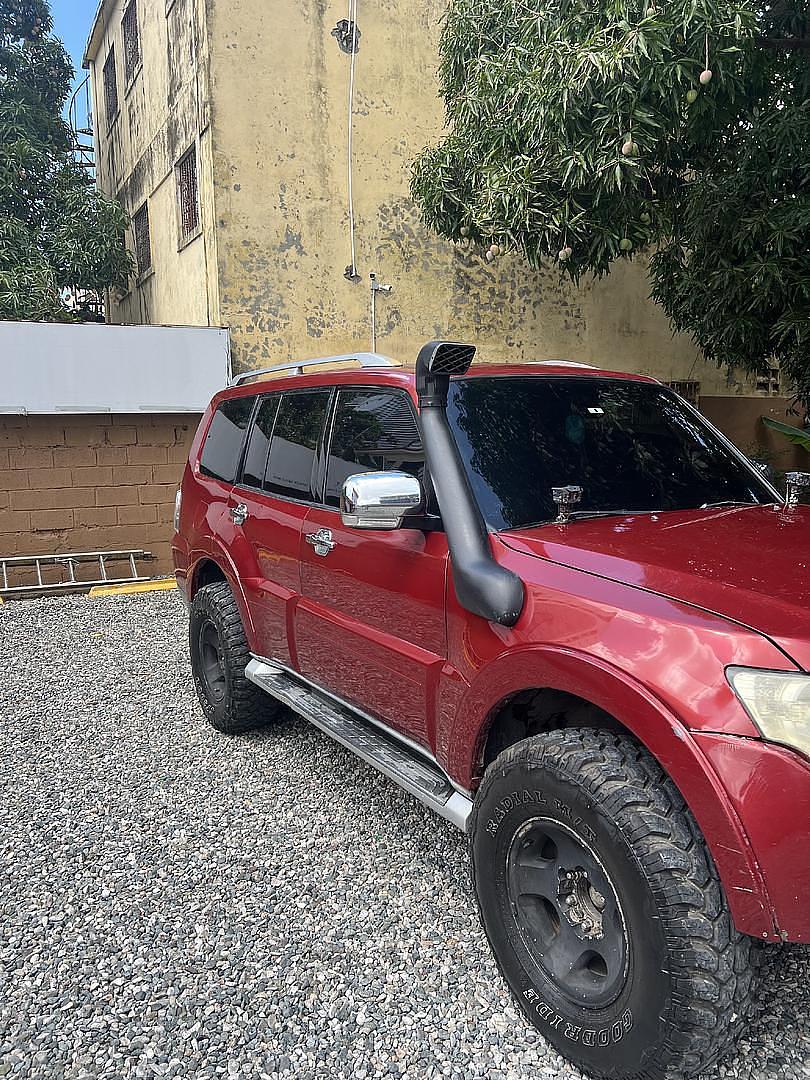 jeepetas y camionetas - Mitsubishi Montero 2008 1