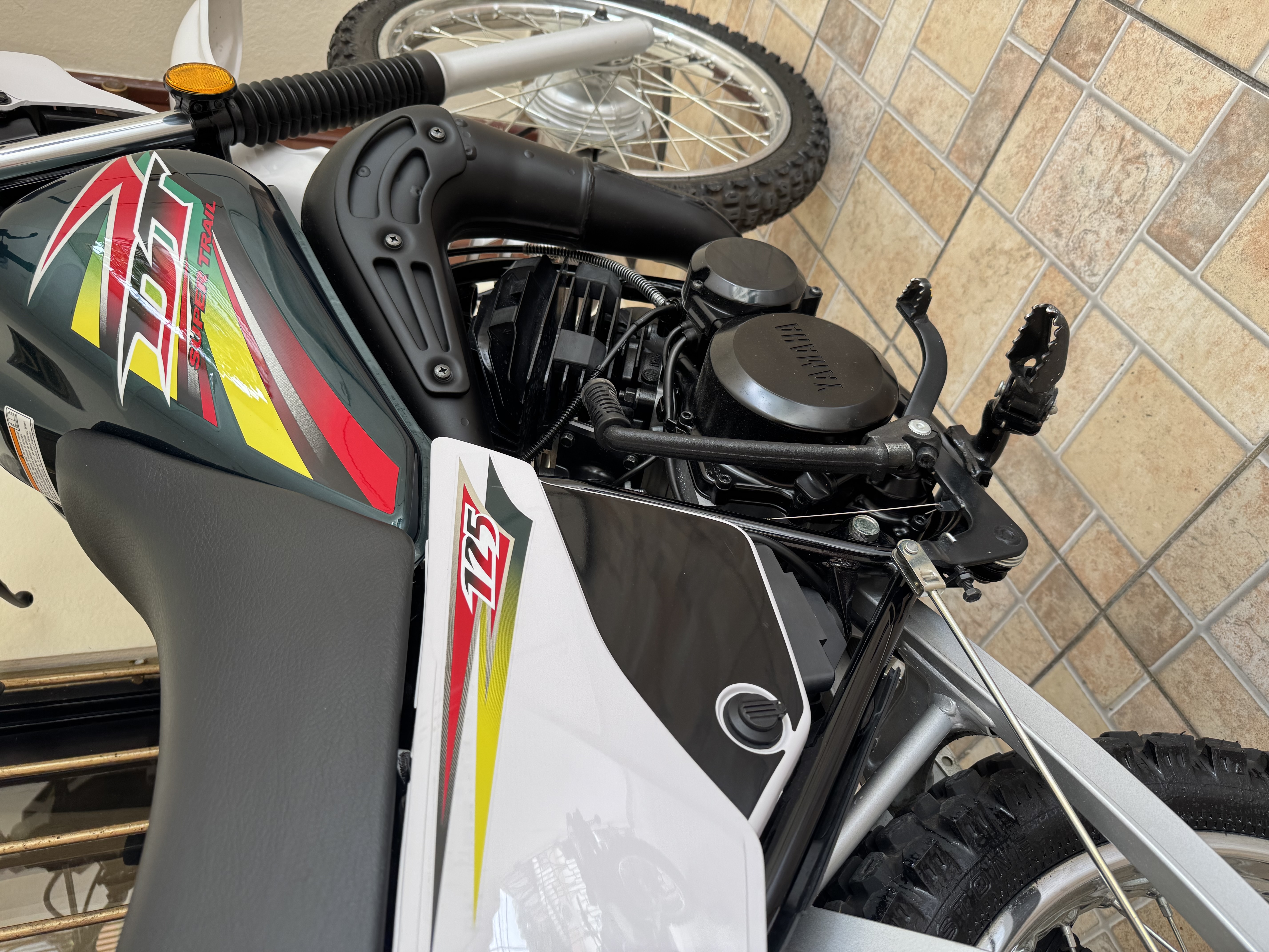 motores y pasolas - Yamaha Dt 2024 días de uso, condición de nuevo  6