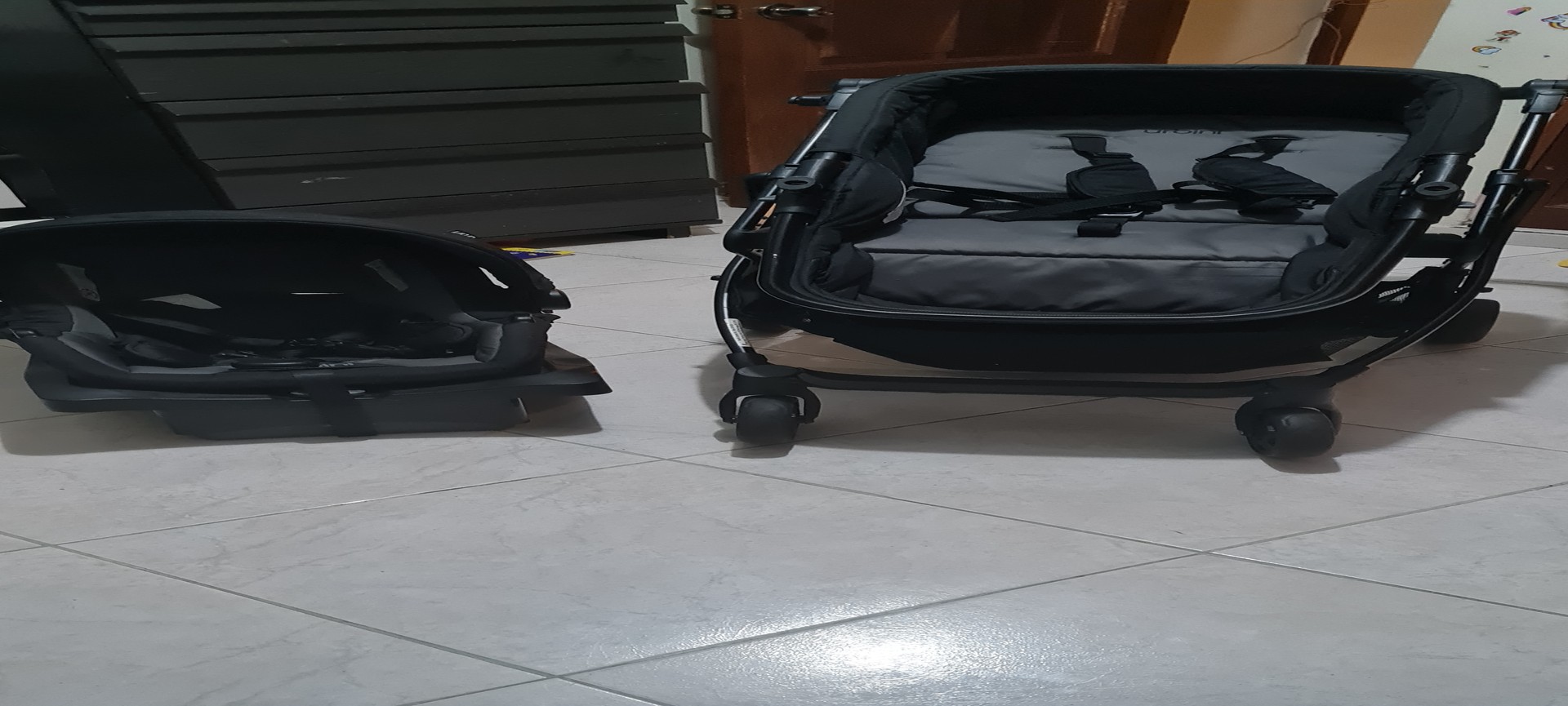 coches y sillas - Coche urbini 6 posiciones y silla carro 4
