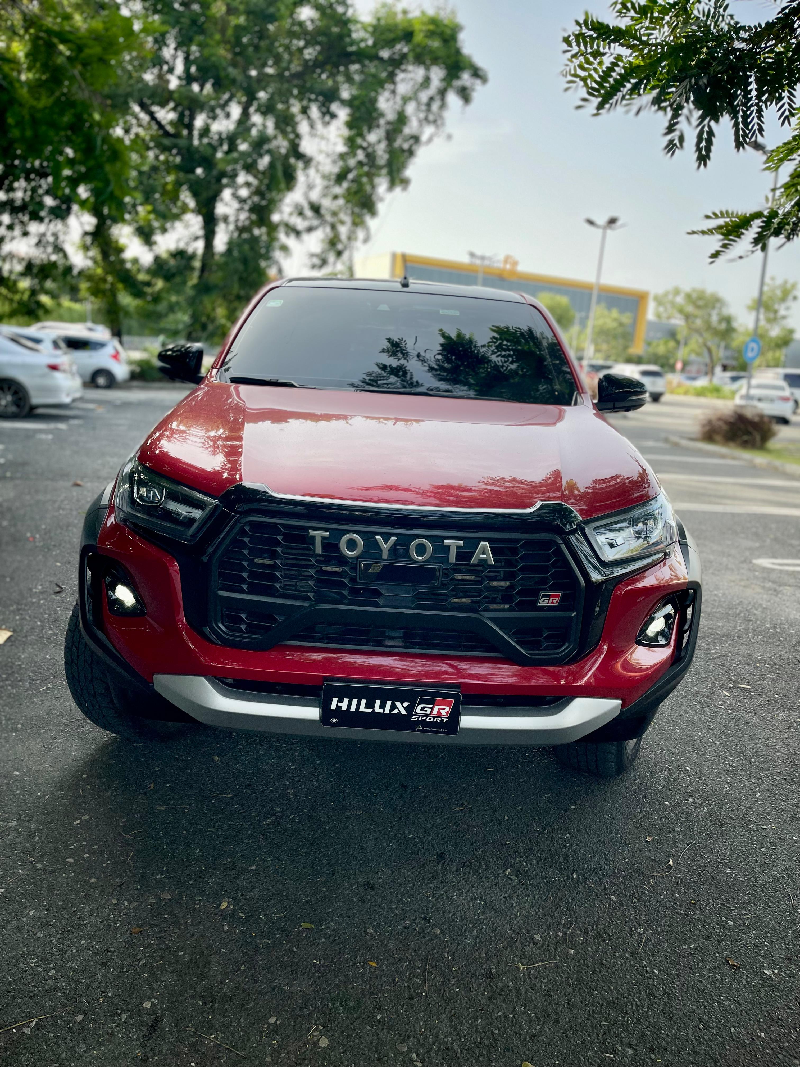 jeepetas y camionetas - Toyota Hilux GR Sport 2024 0