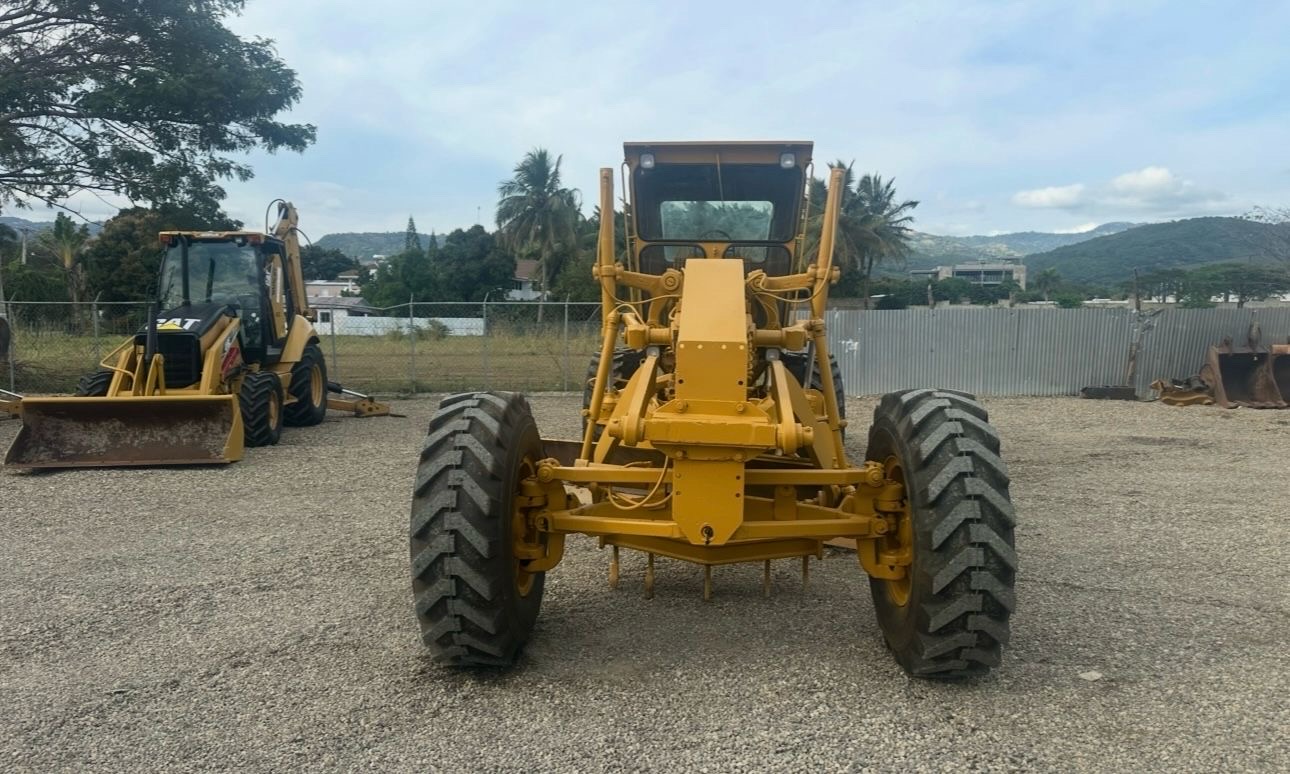 camiones y vehiculos pesados - 1978 Cat 12G 
$75,000 dólares 6