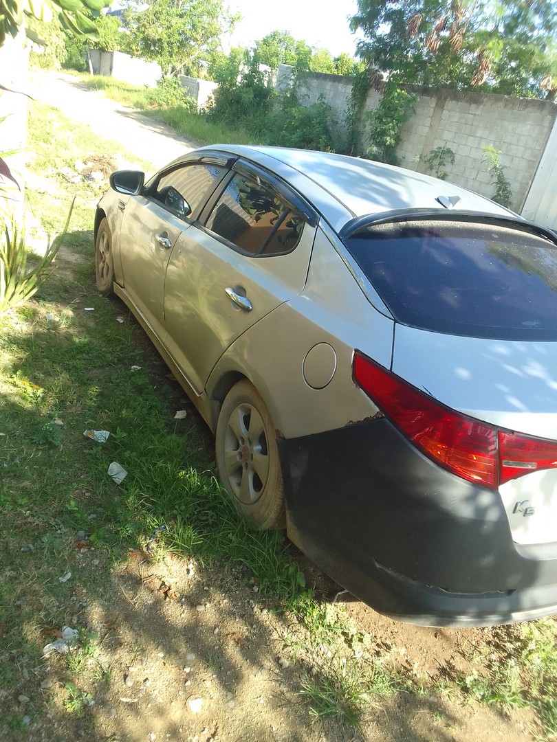 carros - Kia k5 2011 lo vendo en 230k  5