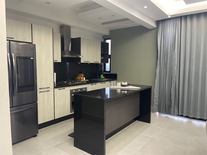 apartamentos - Apartamento en piso alto de venta en La Esmeralda 9