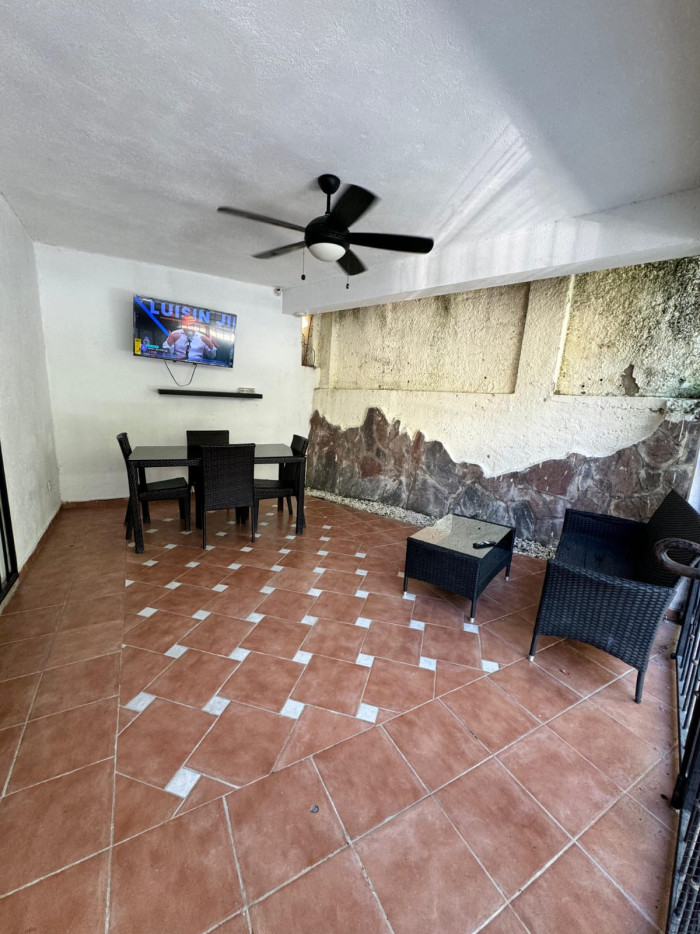 casas - Se vende una casa de 2 Niveles en Altos de Arroyo  1
