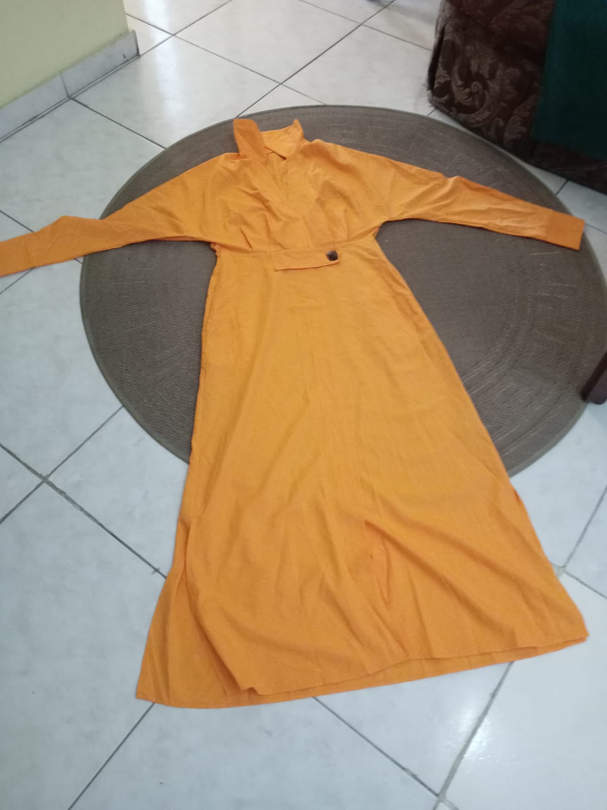 ropa para mujer - Caja de ropa variada de mujer , zapatos y tenis 1