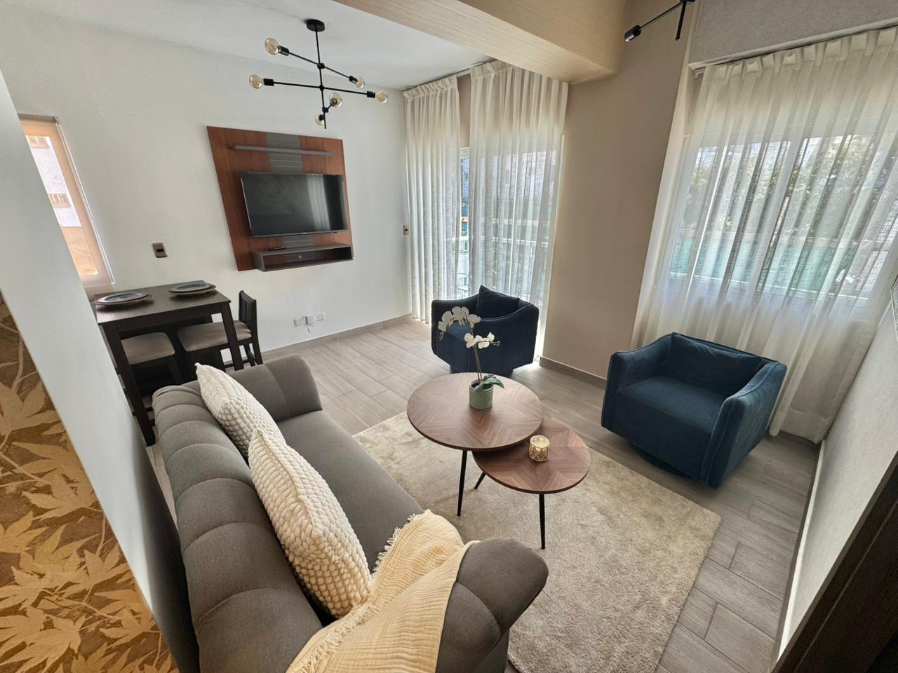 apartamentos - Apartamento en Alquiler Amueblado Evaristo Morales 9