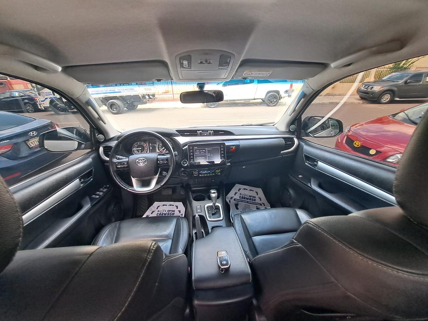 jeepetas y camionetas - Toyota Hilux full 2022 9