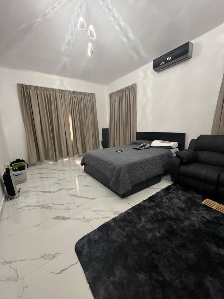 casas - Casa en venta de 4 niveles con piscina y 5 habitac 2