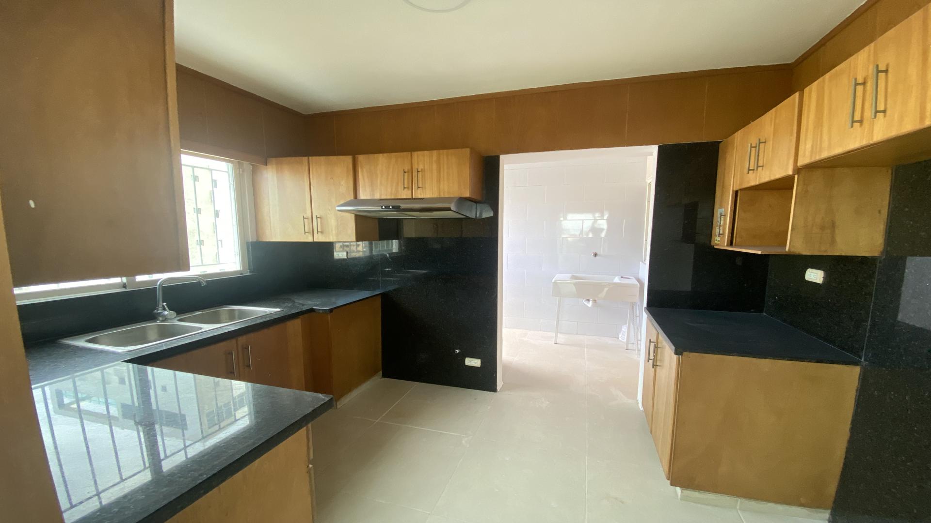 apartamentos - ALQUILER APARTAMENTO 3 HABITACIONES Y 2 PARQUEOS-EVARISTO MORALES 4