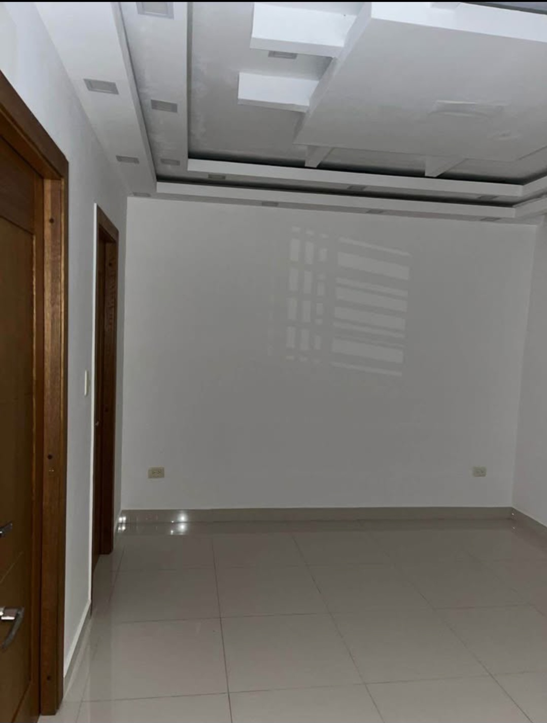 apartamentos - Hermoso  apto. Torre  royal palm II 2