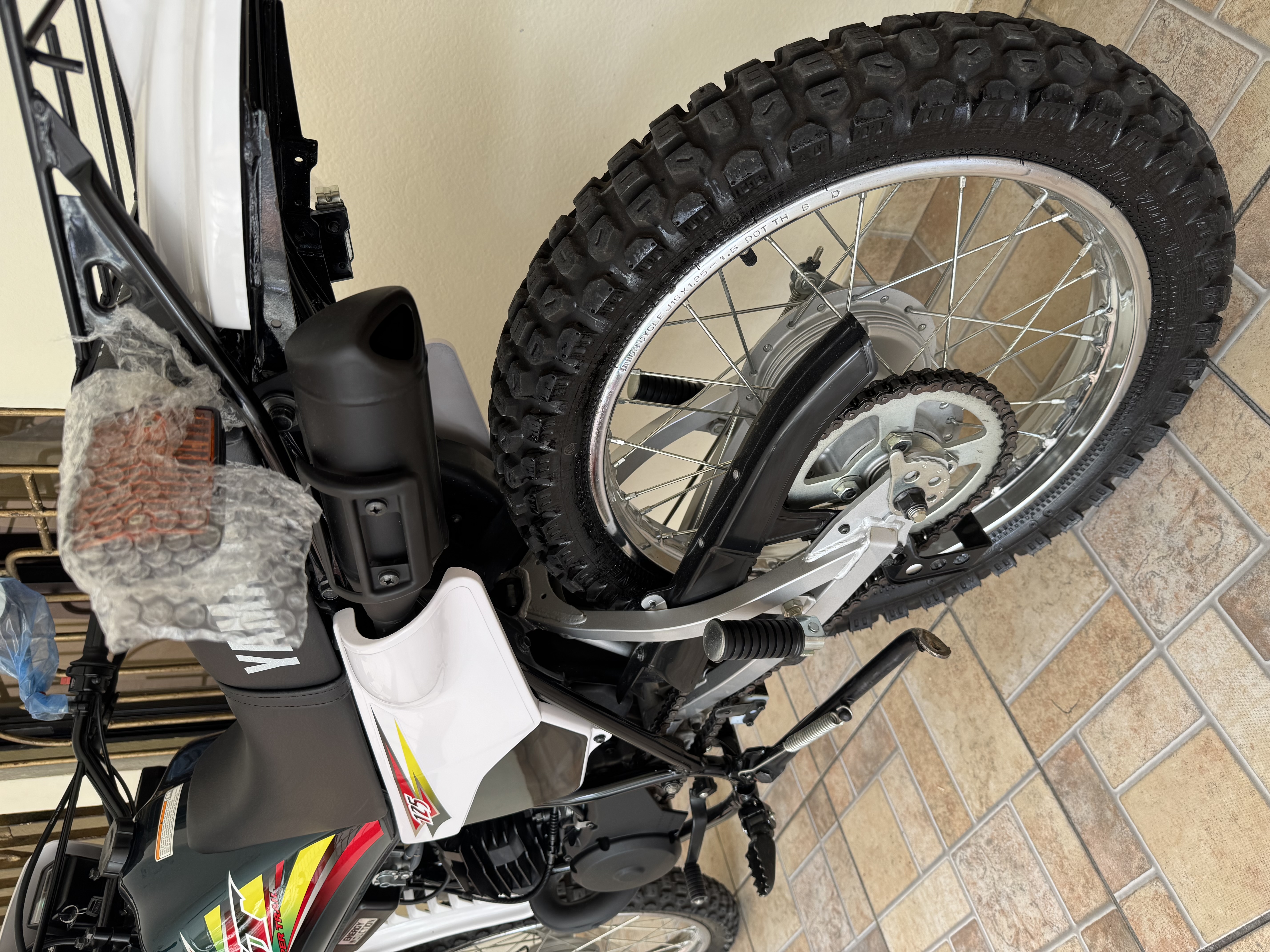 motores y pasolas - Yamaha Dt 2024 días de uso, condición de nuevo  4
