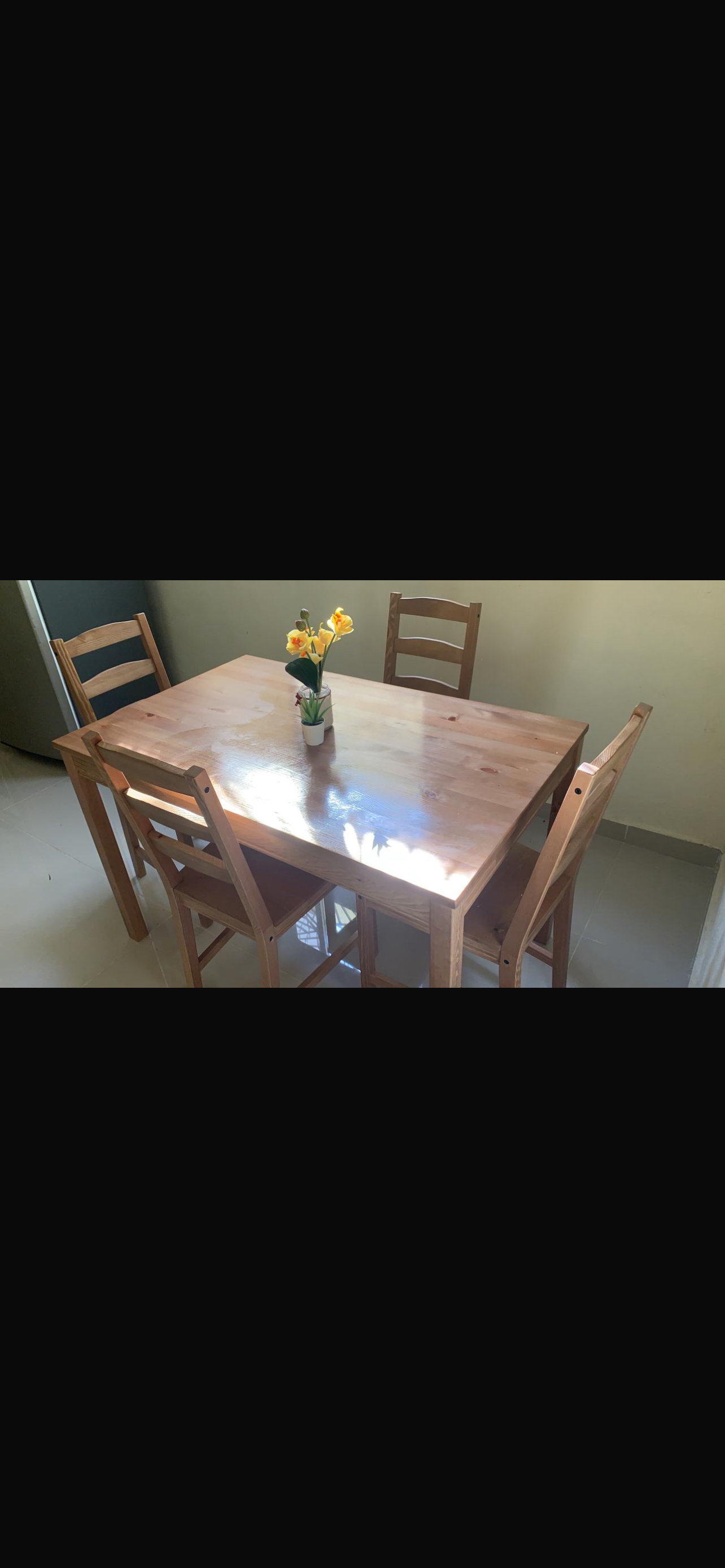 muebles y colchones - comedor de 4 sillas  0