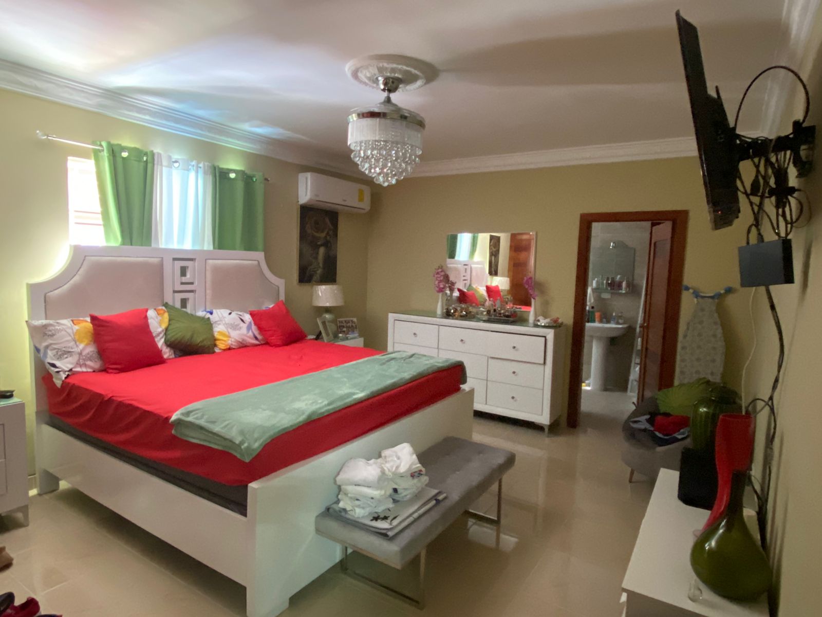 apartamentos - Apartamento en Alma Rosa 5to nivel Santo Domingo este de 238mts 4