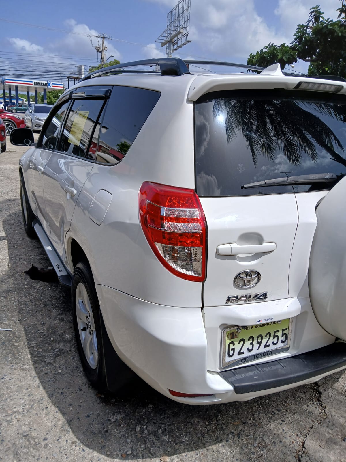 jeepetas y camionetas - Toyota Rav 4  Limited 4x4. 8