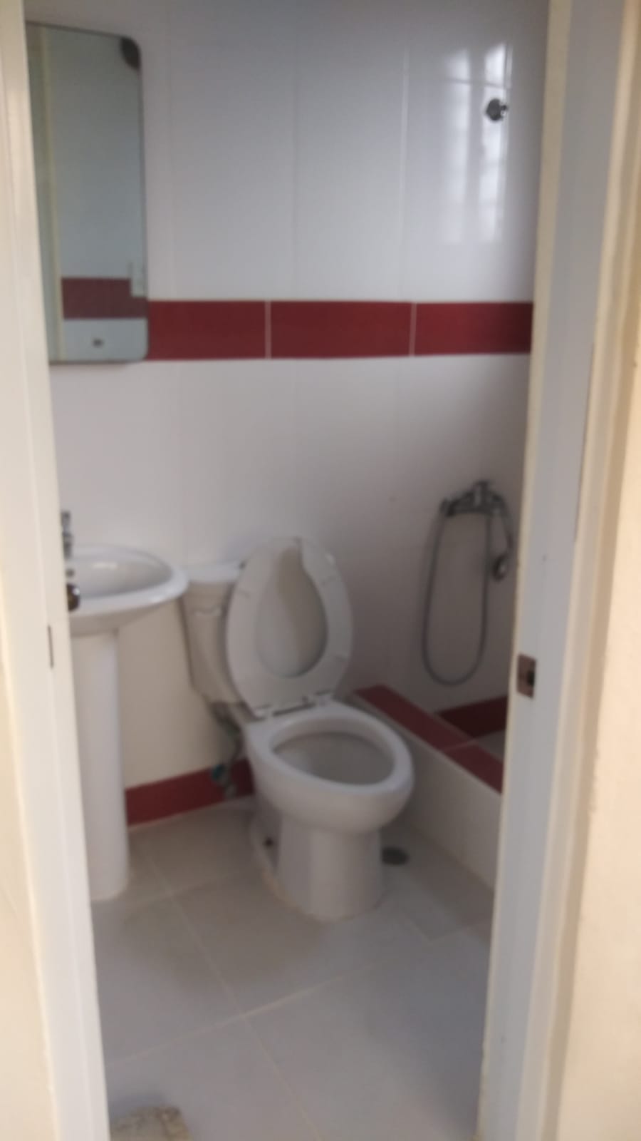 apartamentos - APTO EN ALQUILER , AV CHARLES DE GAULLE. 7