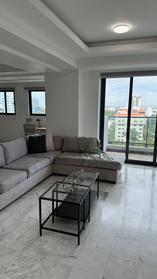 apartamentos - Alquiler de Apartamento Amoblado en La Esperilla 2