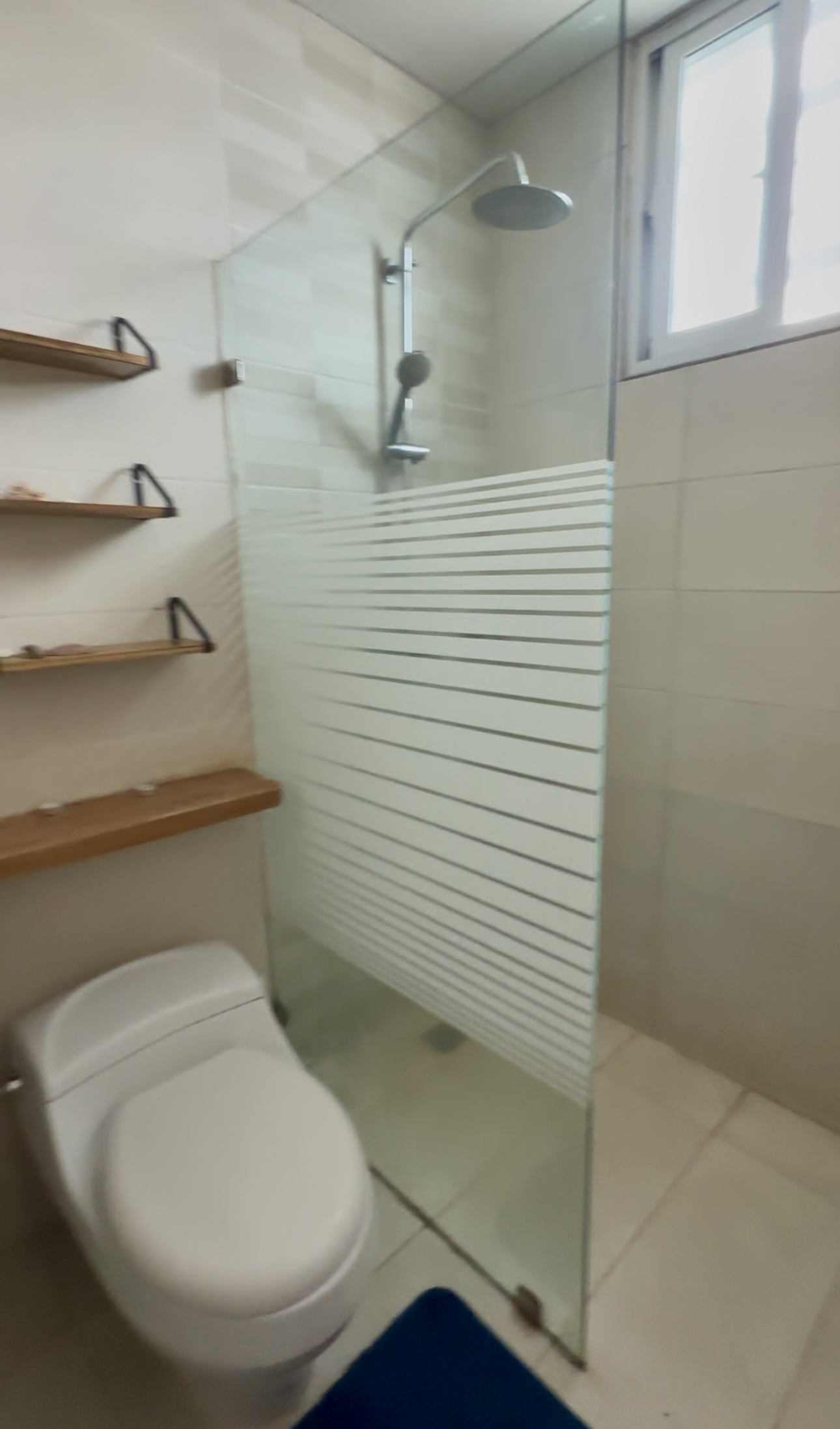 habitaciones y viviendas compartidas - Habitación en alquiler en Av. Rep. De Colombia  9