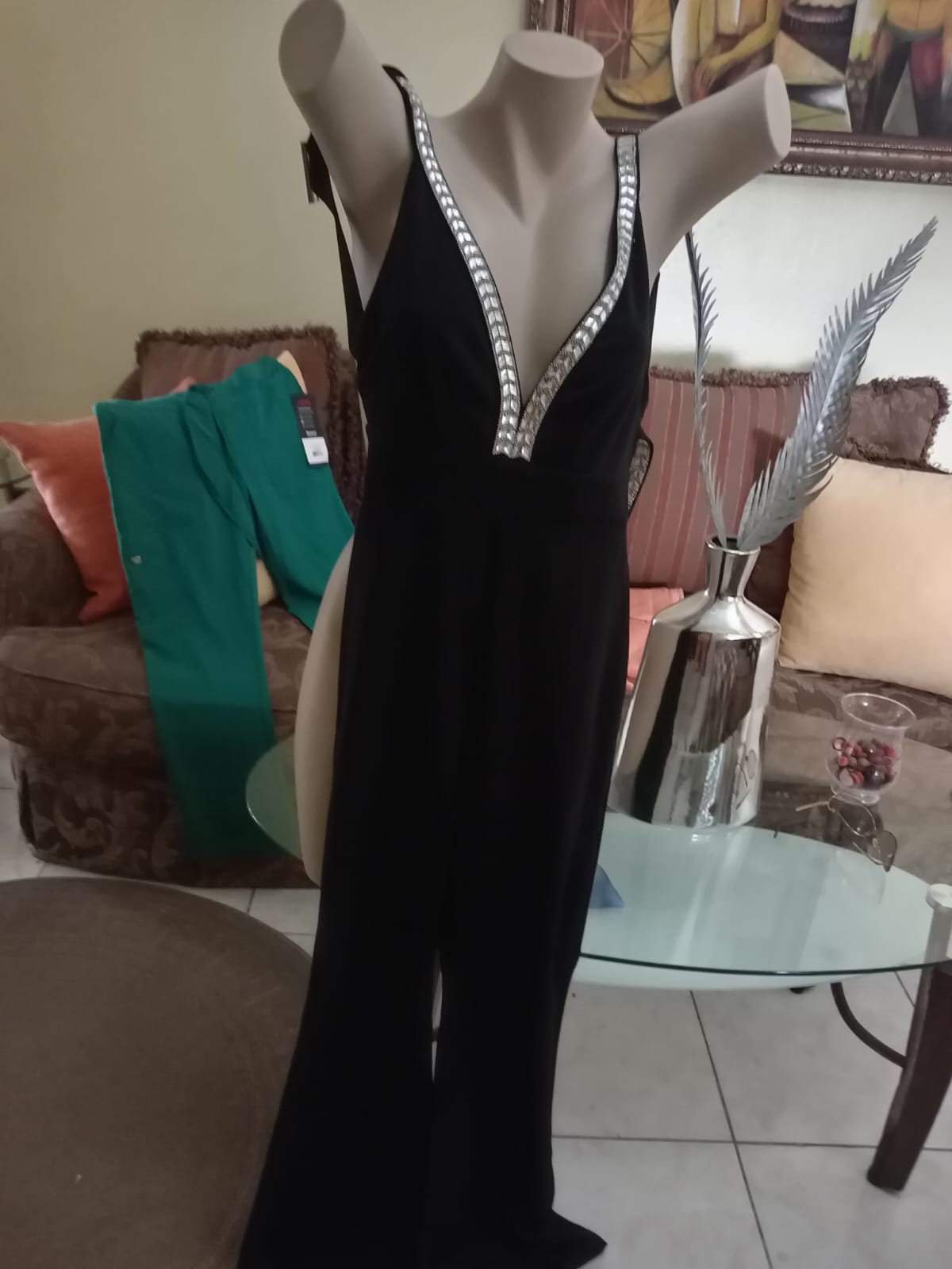 ropa para mujer - Caja de ropa variada de mujer , zapatos y tenis 2