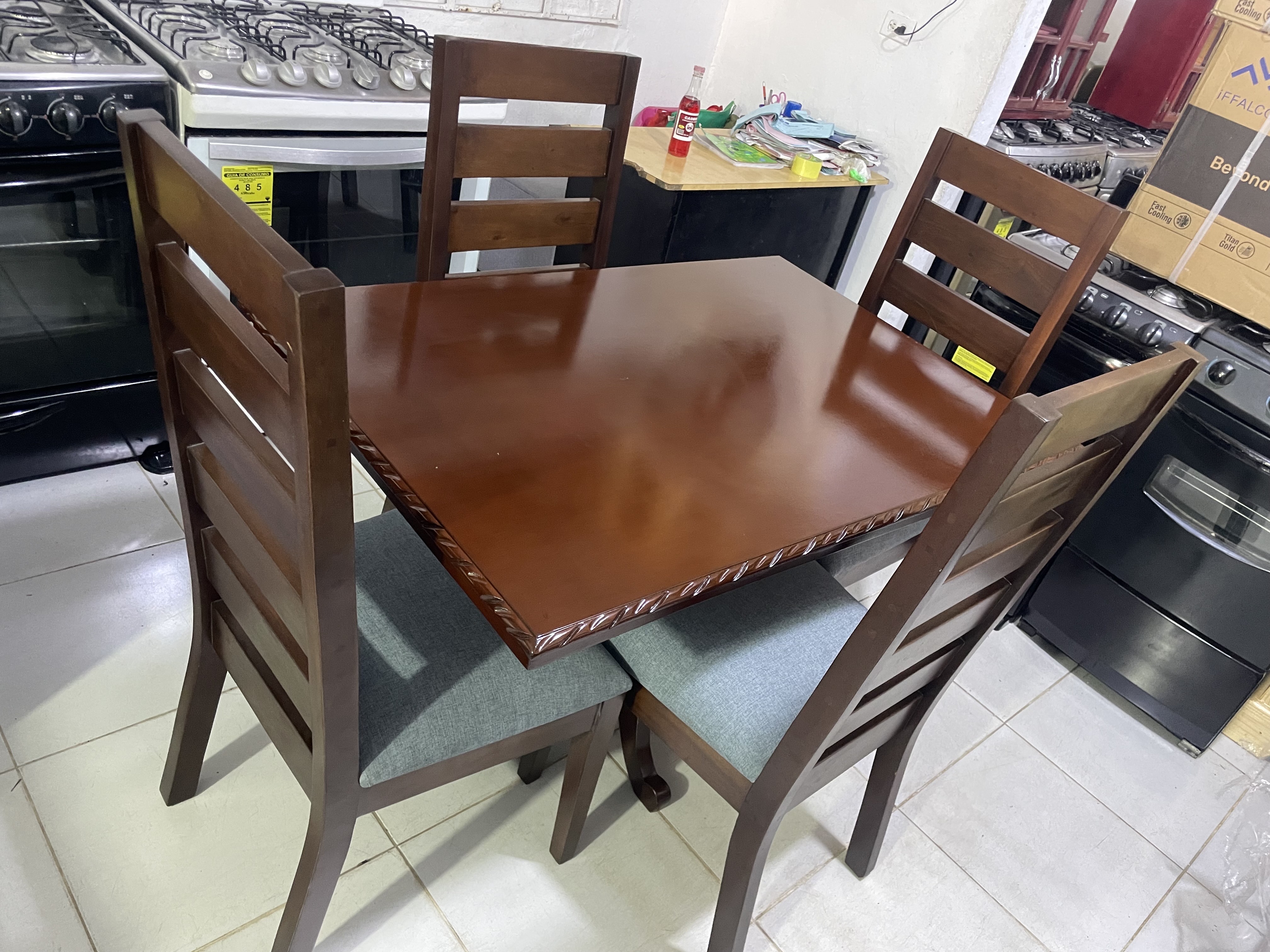 muebles y colchones - Juego de comedor 4 sillas elaborado en caoba Criollas con garantías 8
