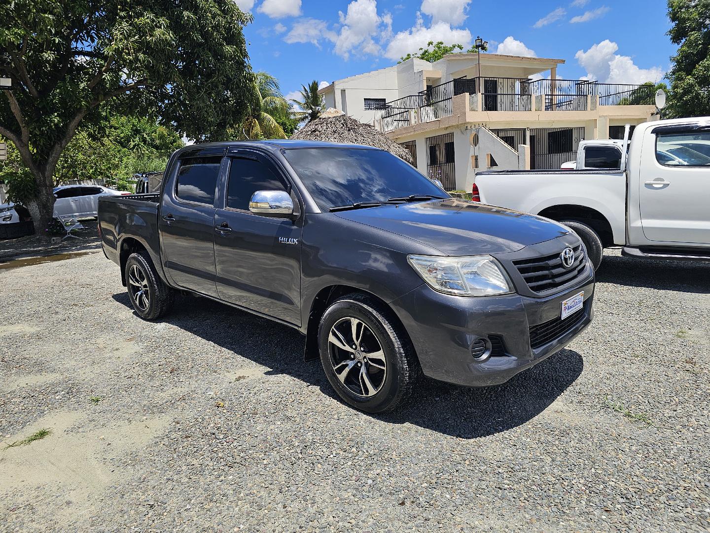 jeepetas y camionetas - toyota hilux 2015 0