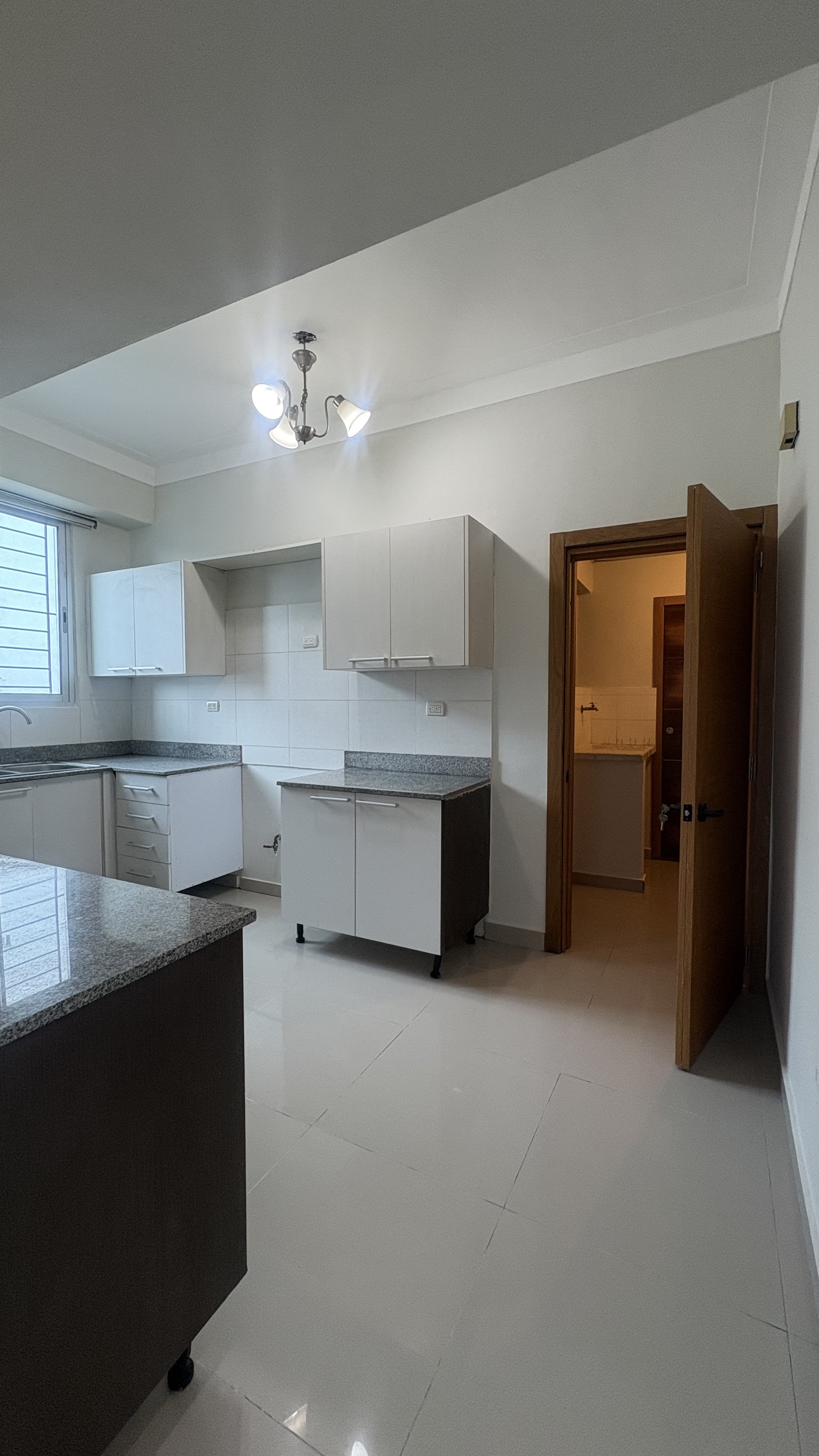 apartamentos - VENDO apartamento remodelado en Serralles 3