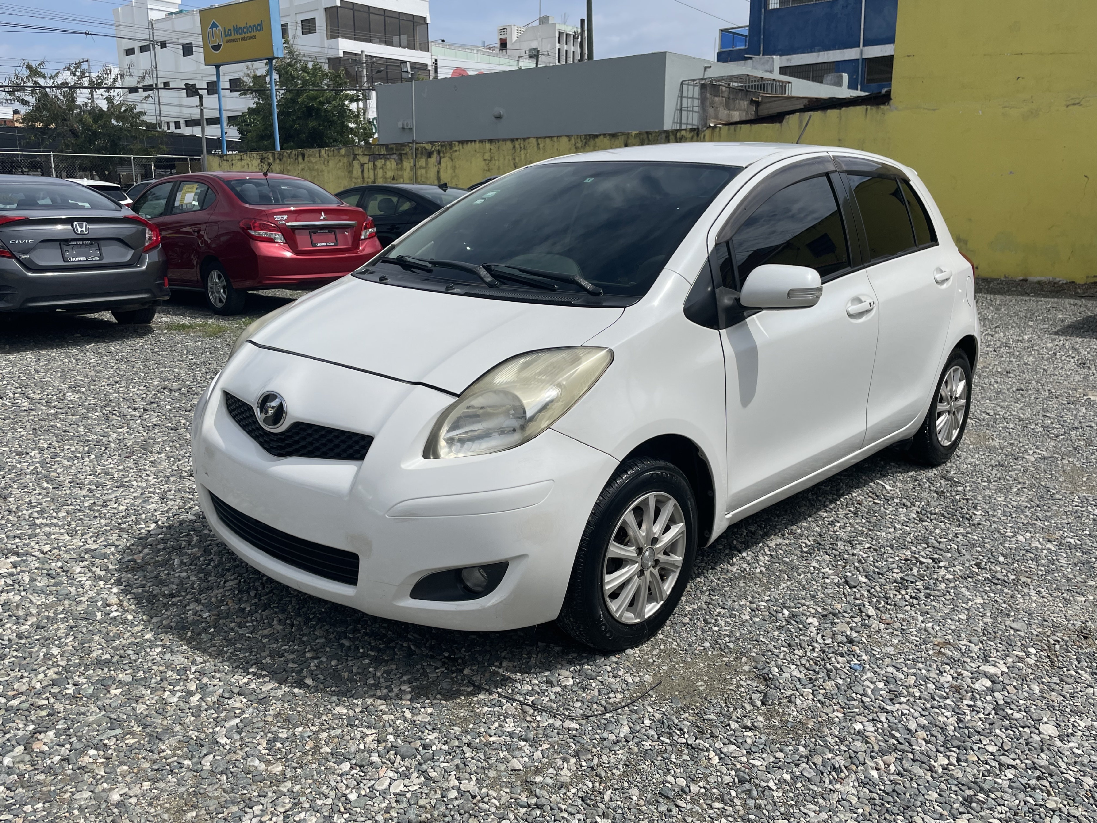 carros - Toyota Vitz 2010 0