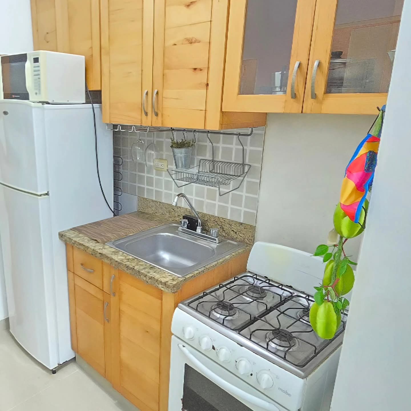 apartamentos - RENTO ESTUDIO AMUEBLADO 4TO NIVEL ATRAS DE UNIÓN MÉDICA SANTIAGO  2