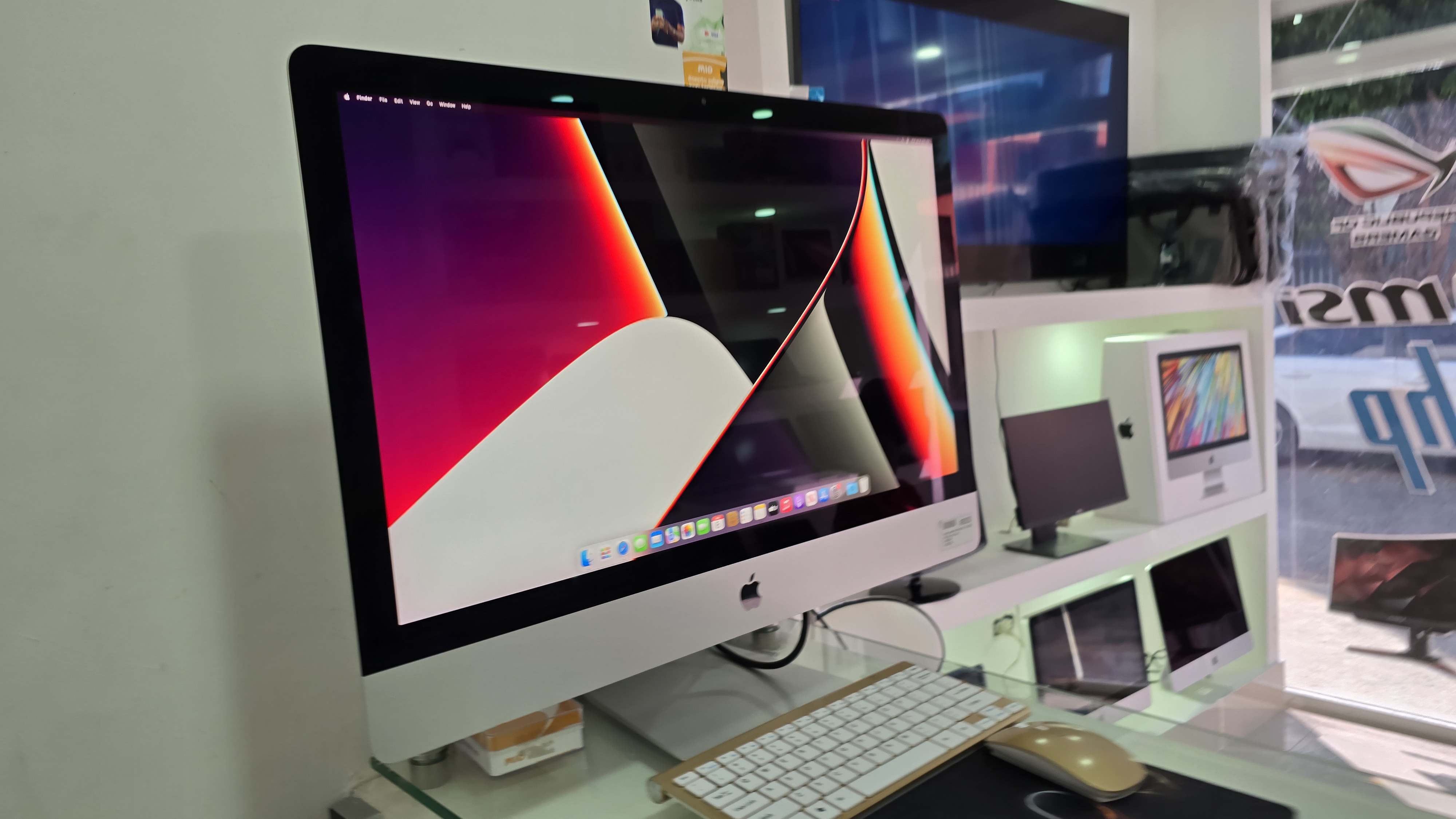 computadoras y laptops - apple imac Retina 4K 21.5 Pulg Core i5 Ram 16gb ddr4 Disco 256GB SSD 2017 0
