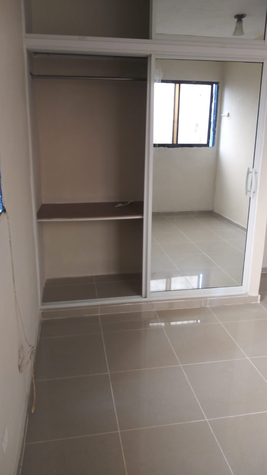 apartamentos - APTO EN ALQUILER , AV CHARLES DE GAULLE. 8
