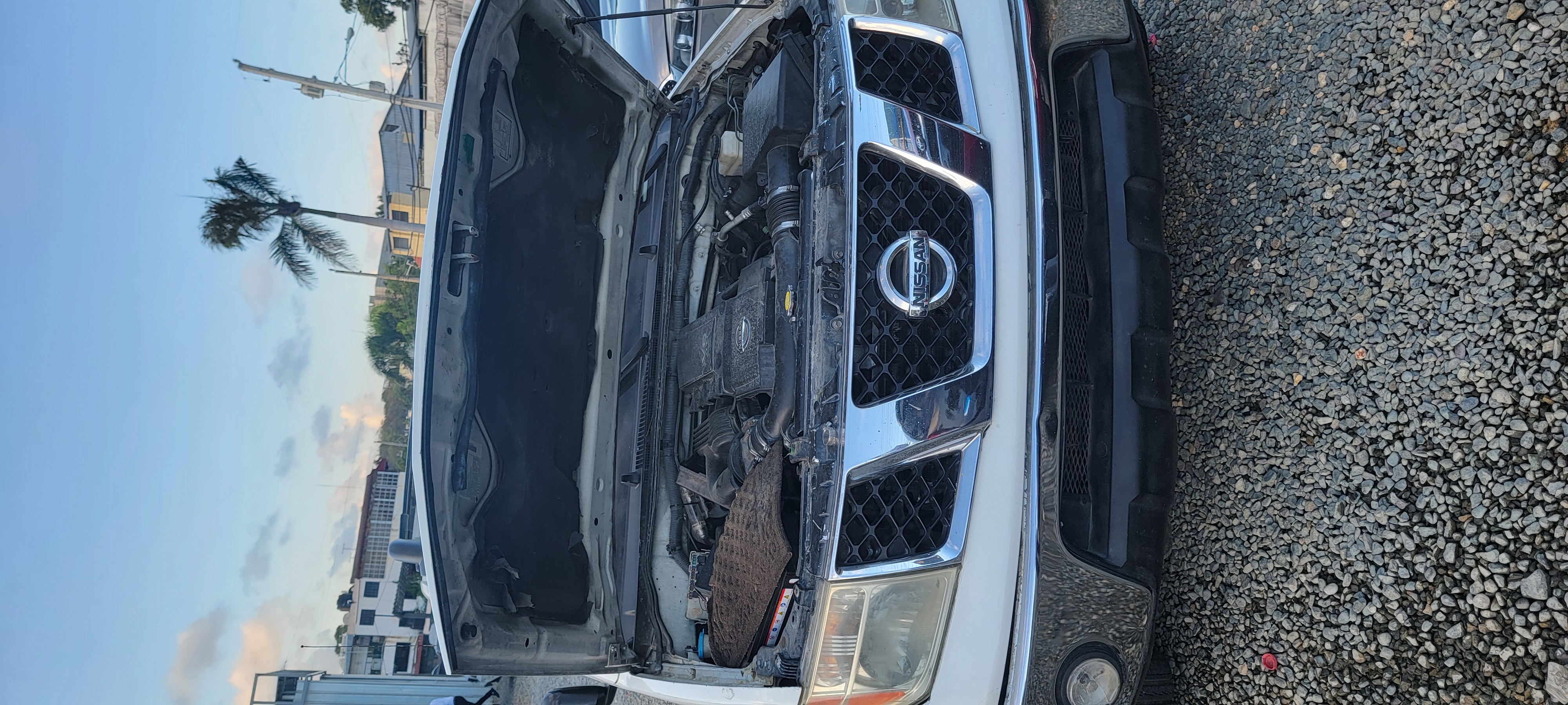 jeepetas y camionetas - CAM. NISSAN FRONTIER  2005 3
