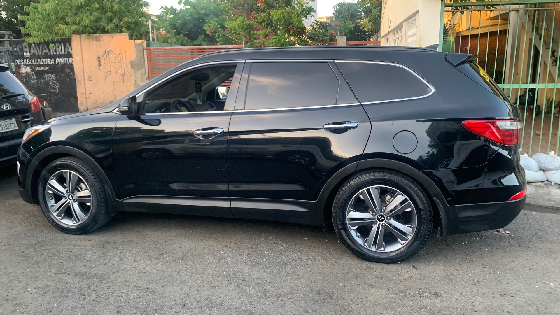 jeepetas y camionetas - Santa Fe full 2015 completa para  un viaje con tu familia 3 filas de asientos  1