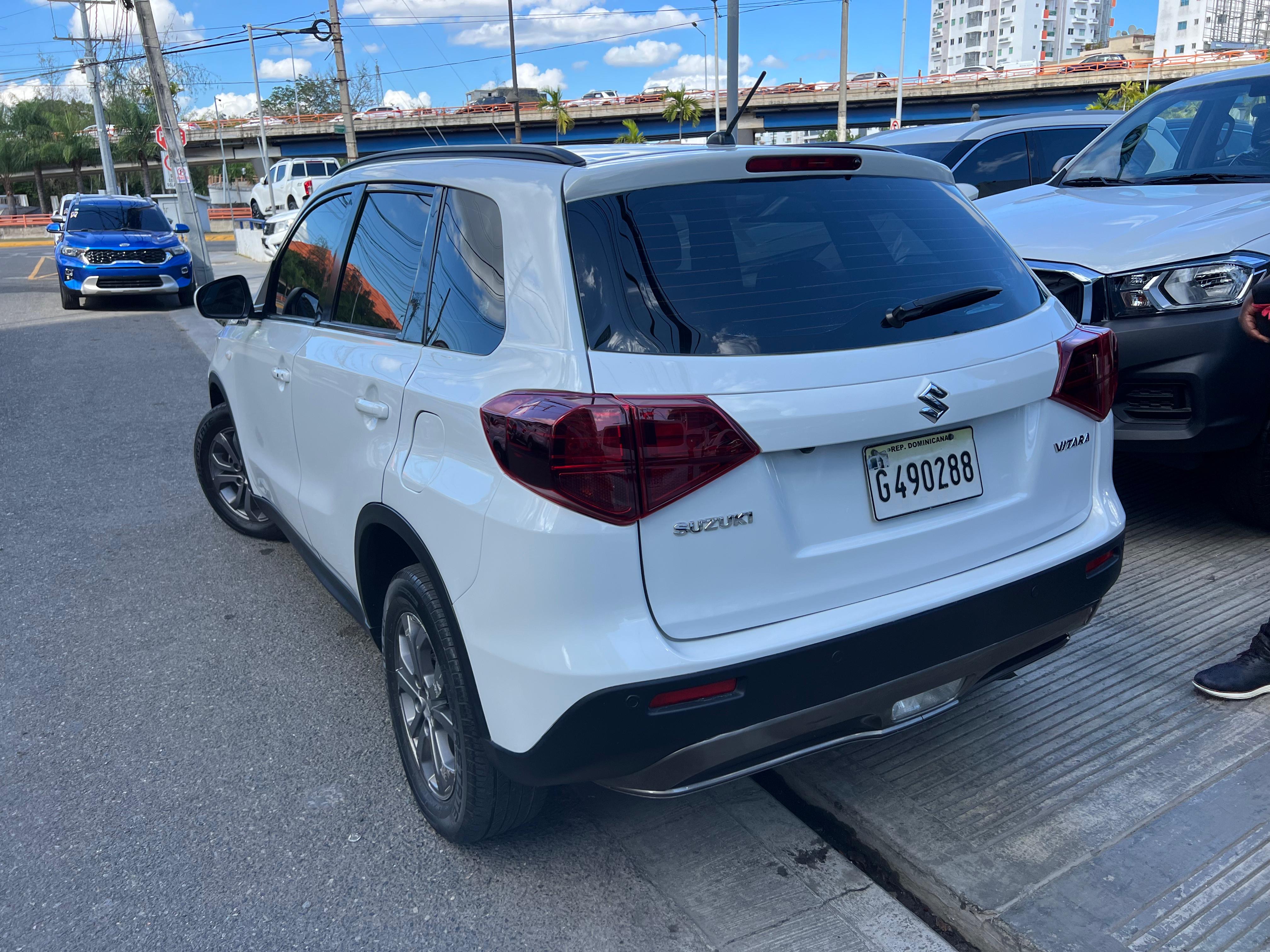 jeepetas y camionetas - SUZUKI VITARA GL PLUS 2020 4
