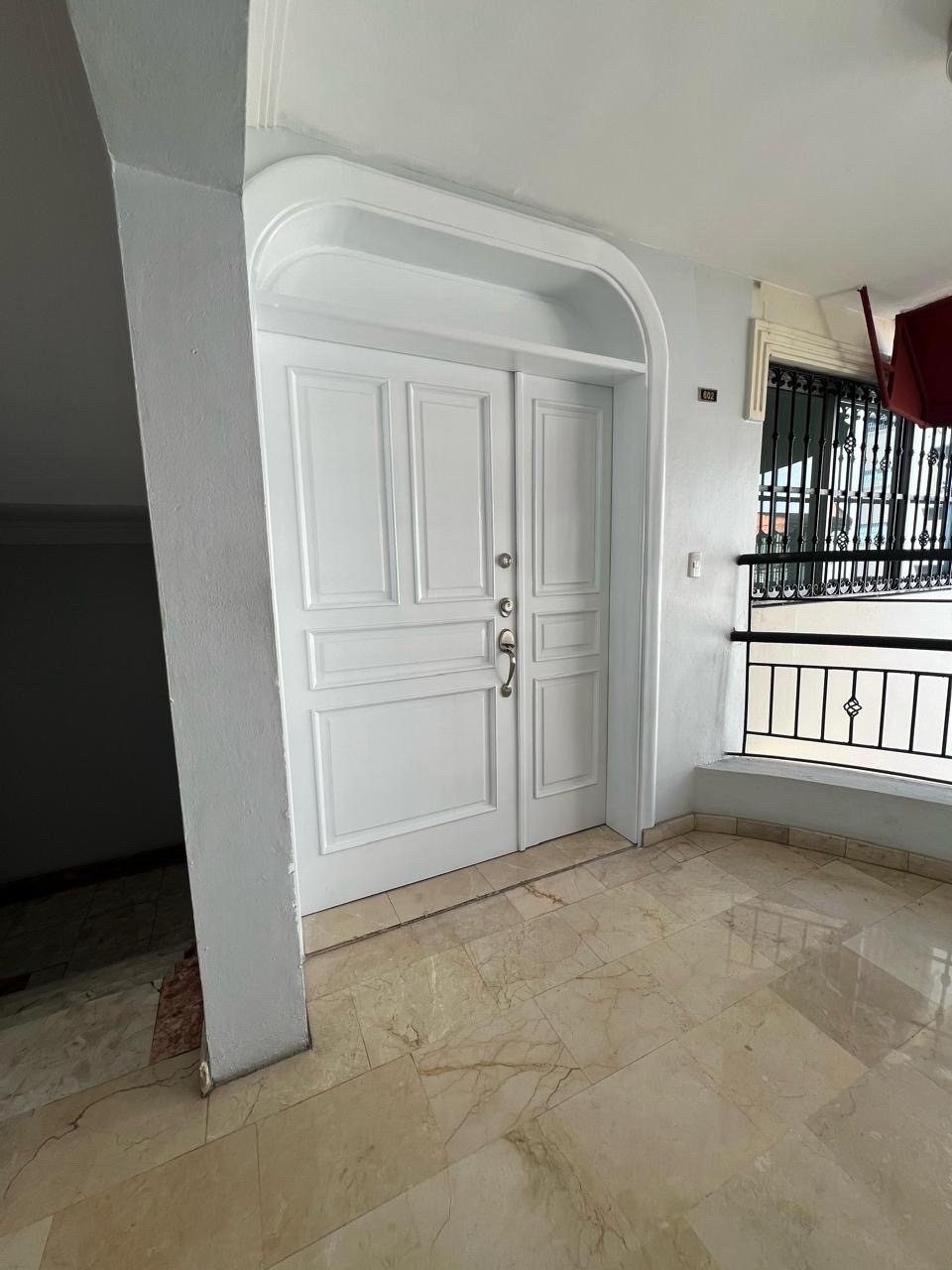 apartamentos - alquiler de apartamento en Evaristo morales  10