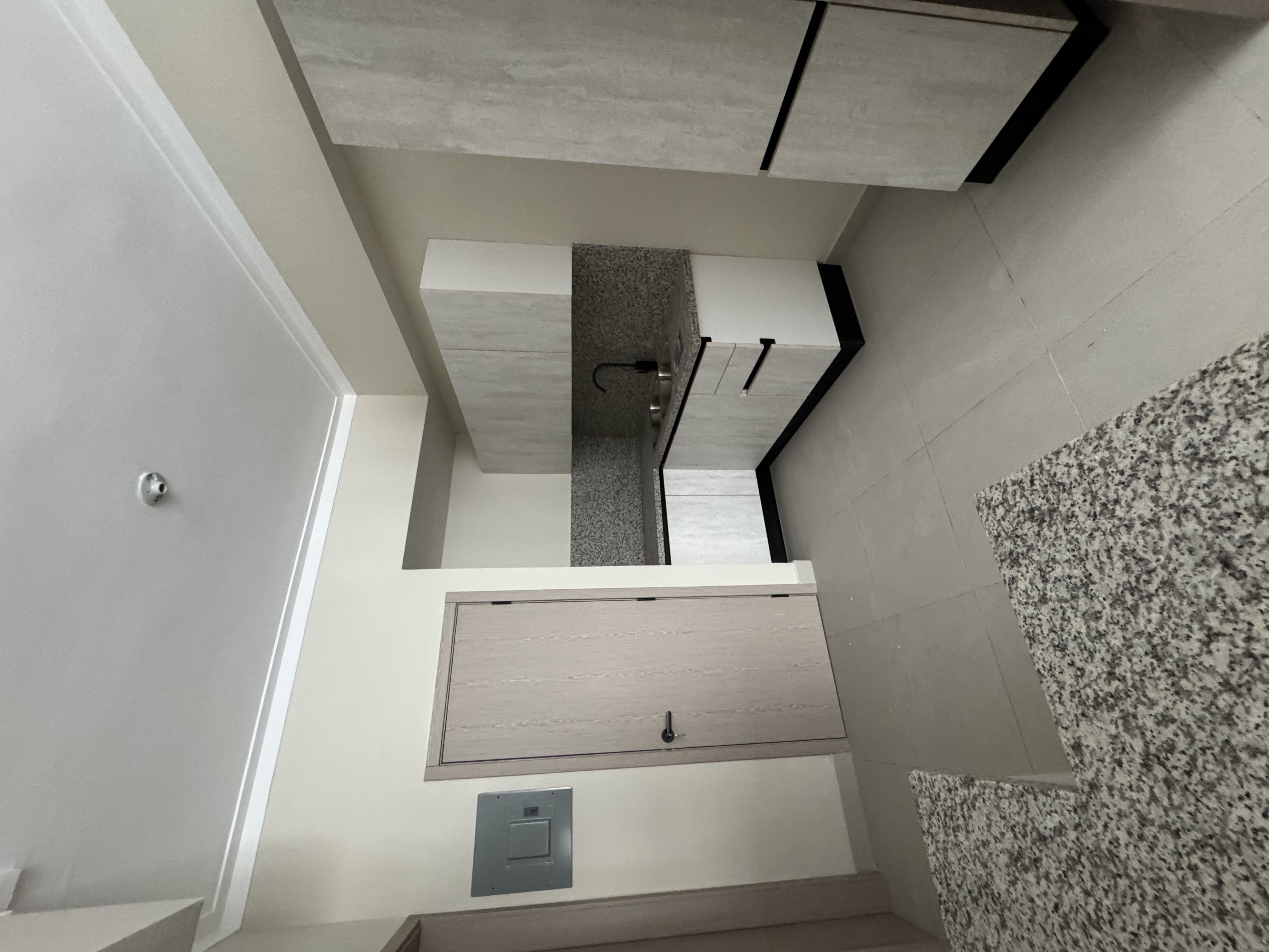 apartamentos - Alquiler apto nuevo• 2 h, 2.5  B  Evaristo Morales 4