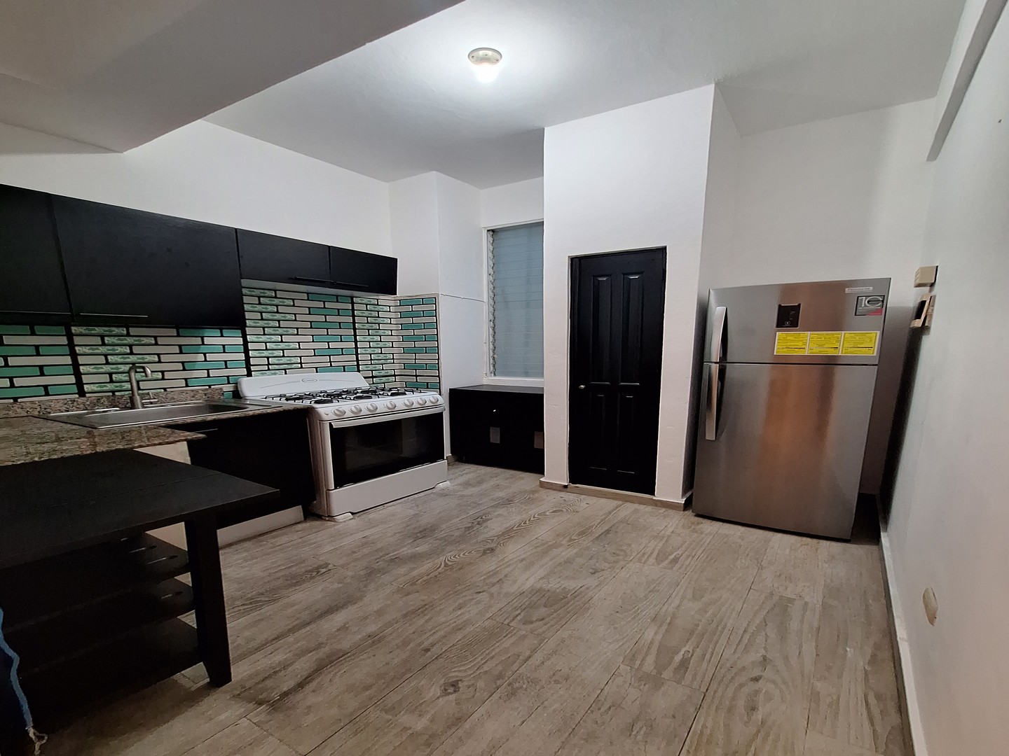 apartamentos - Rento apartamento en piantini amueblado con (asensor y planta)  2