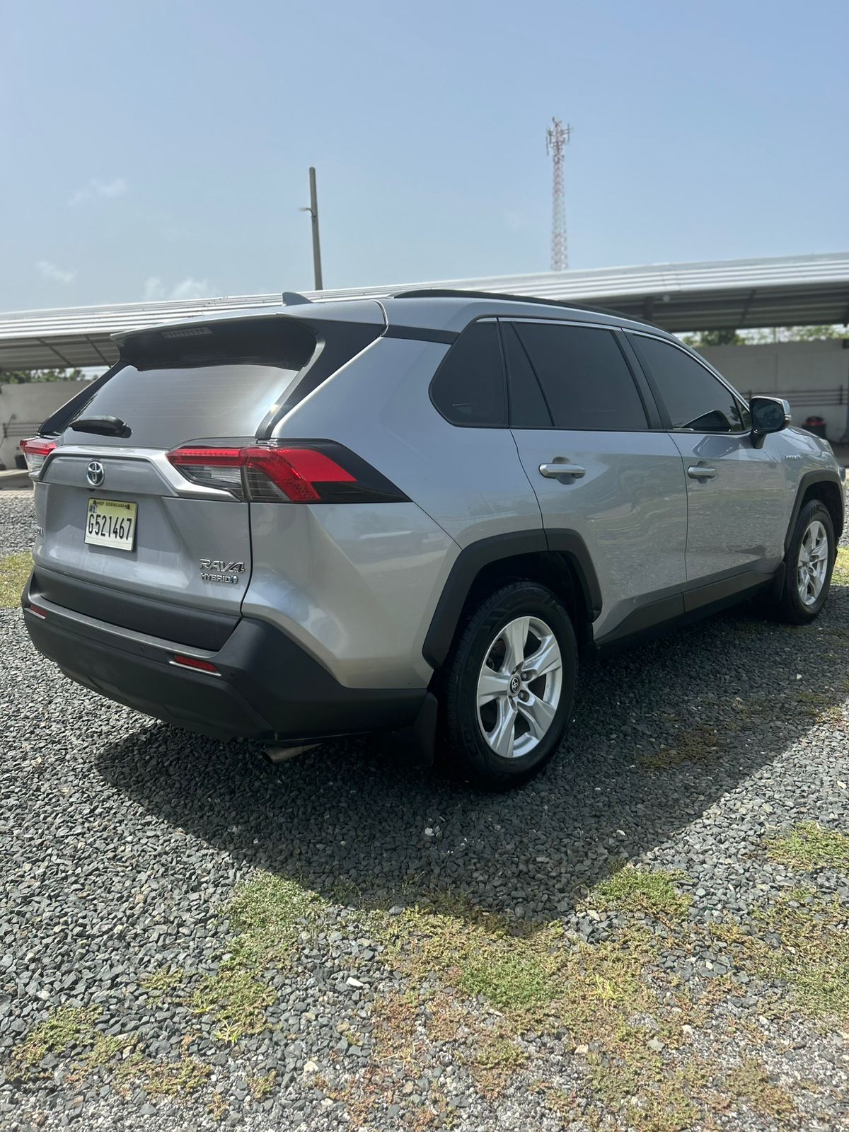 jeepetas y camionetas - Vendo Toyota RAV4 Hybrid 2021 9